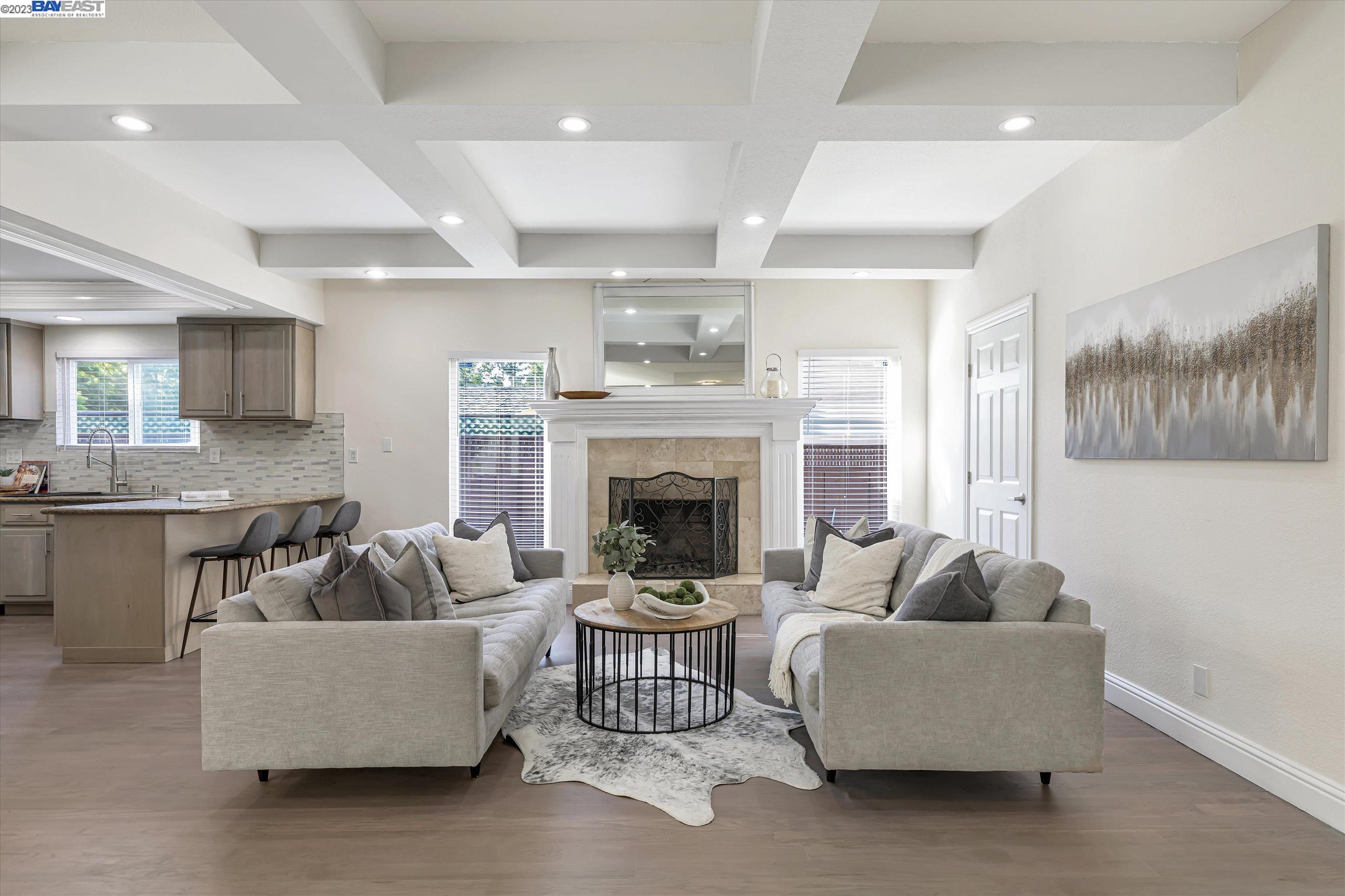 1739 Saint Helena Dr