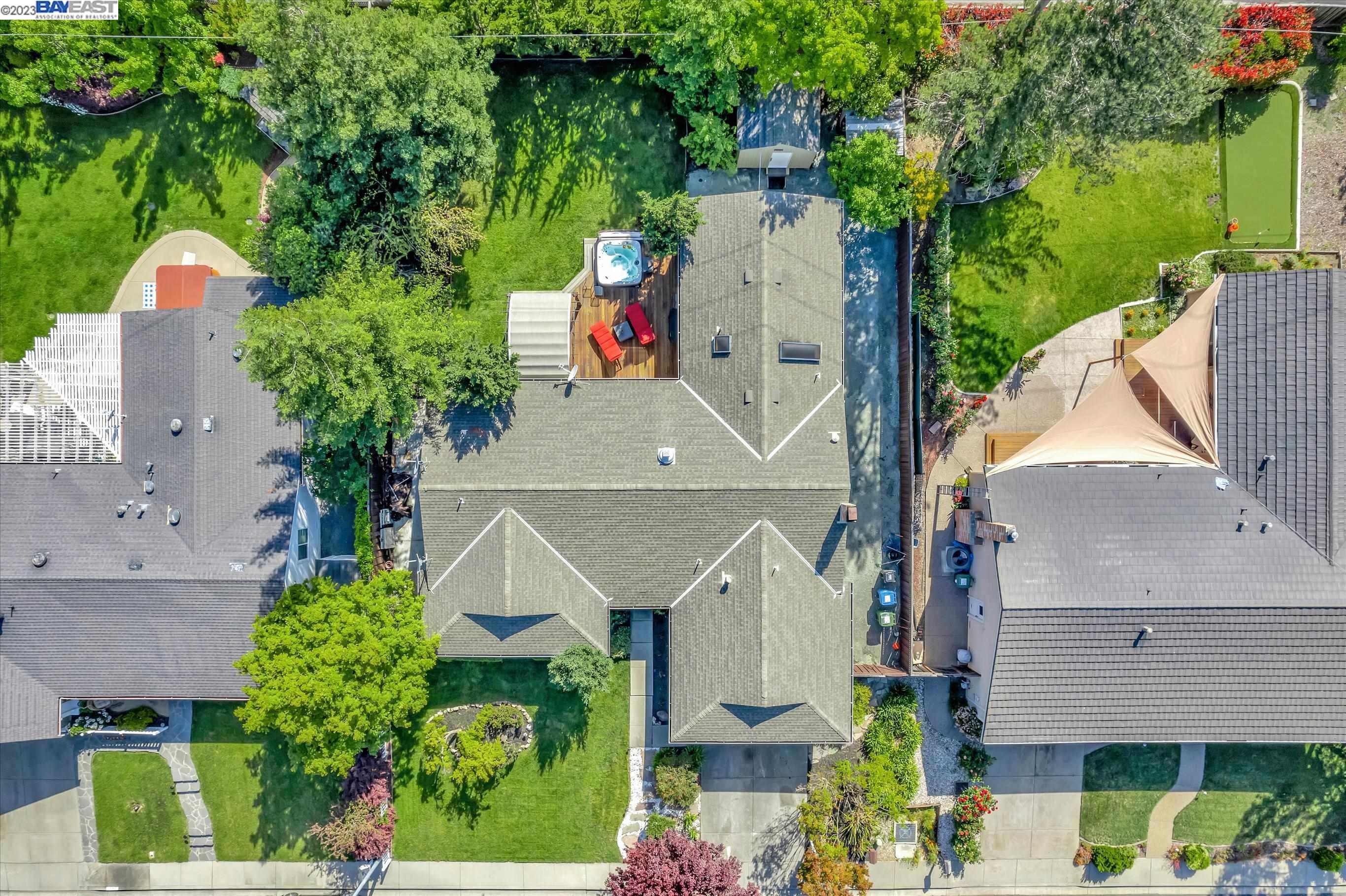 1739 Saint Helena Dr