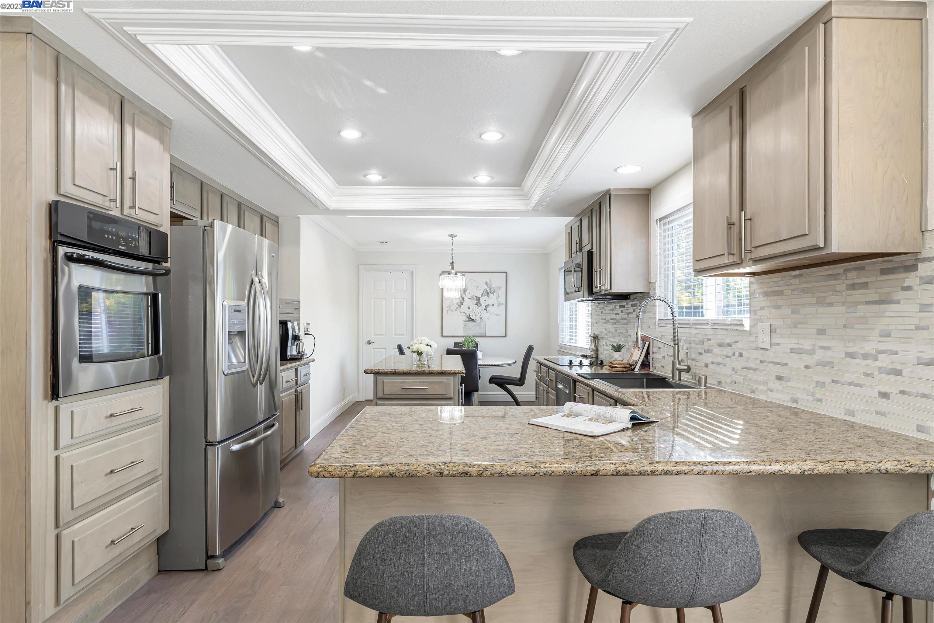 1739 Saint Helena Dr