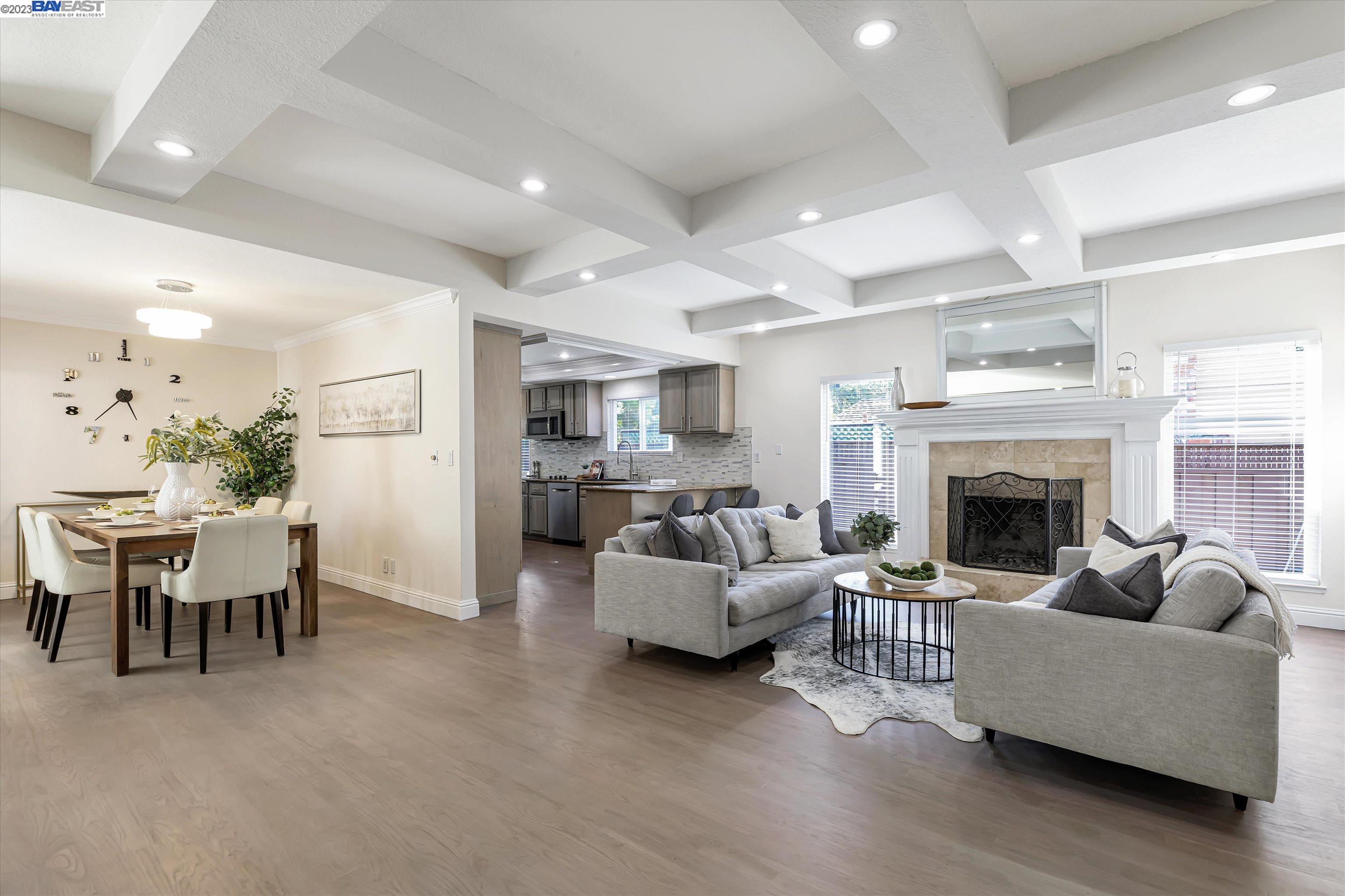 1739 Saint Helena Dr