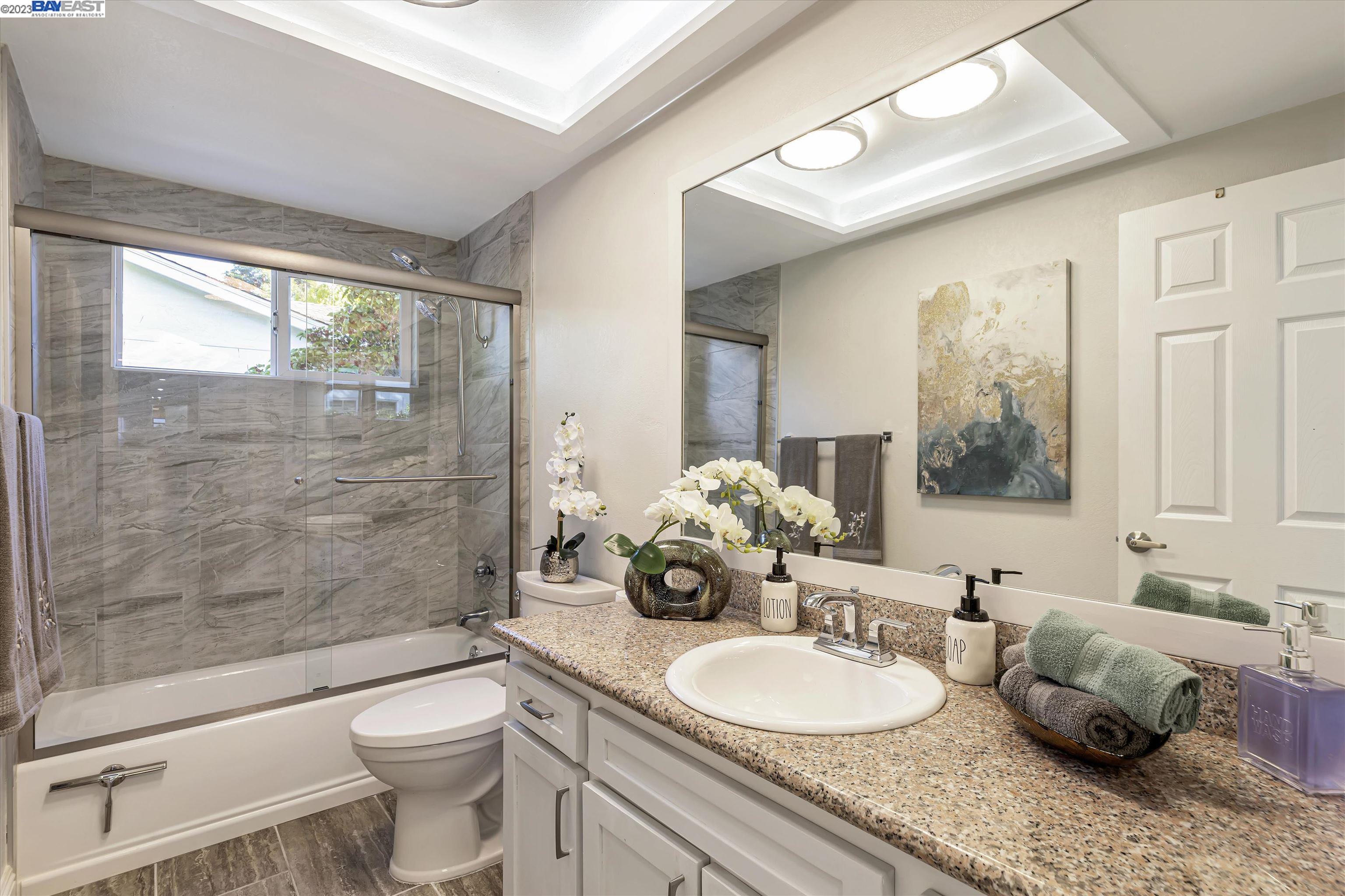 1739 Saint Helena Dr