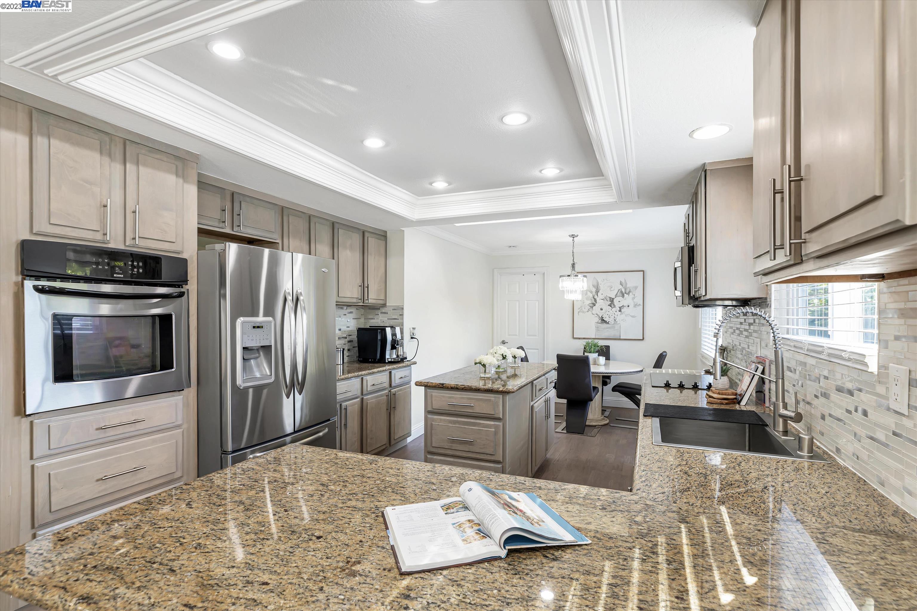 1739 Saint Helena Dr