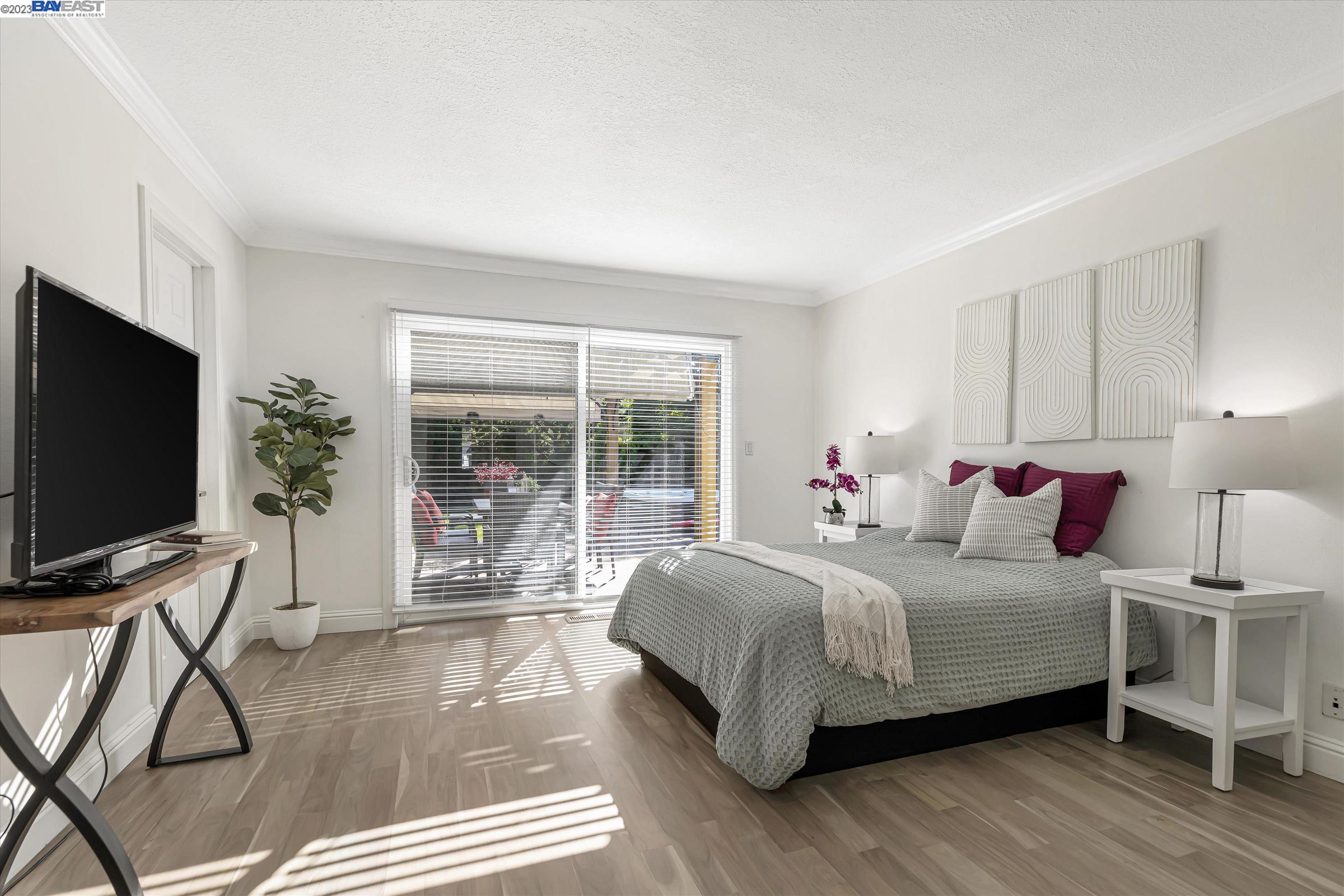 1739 Saint Helena Dr