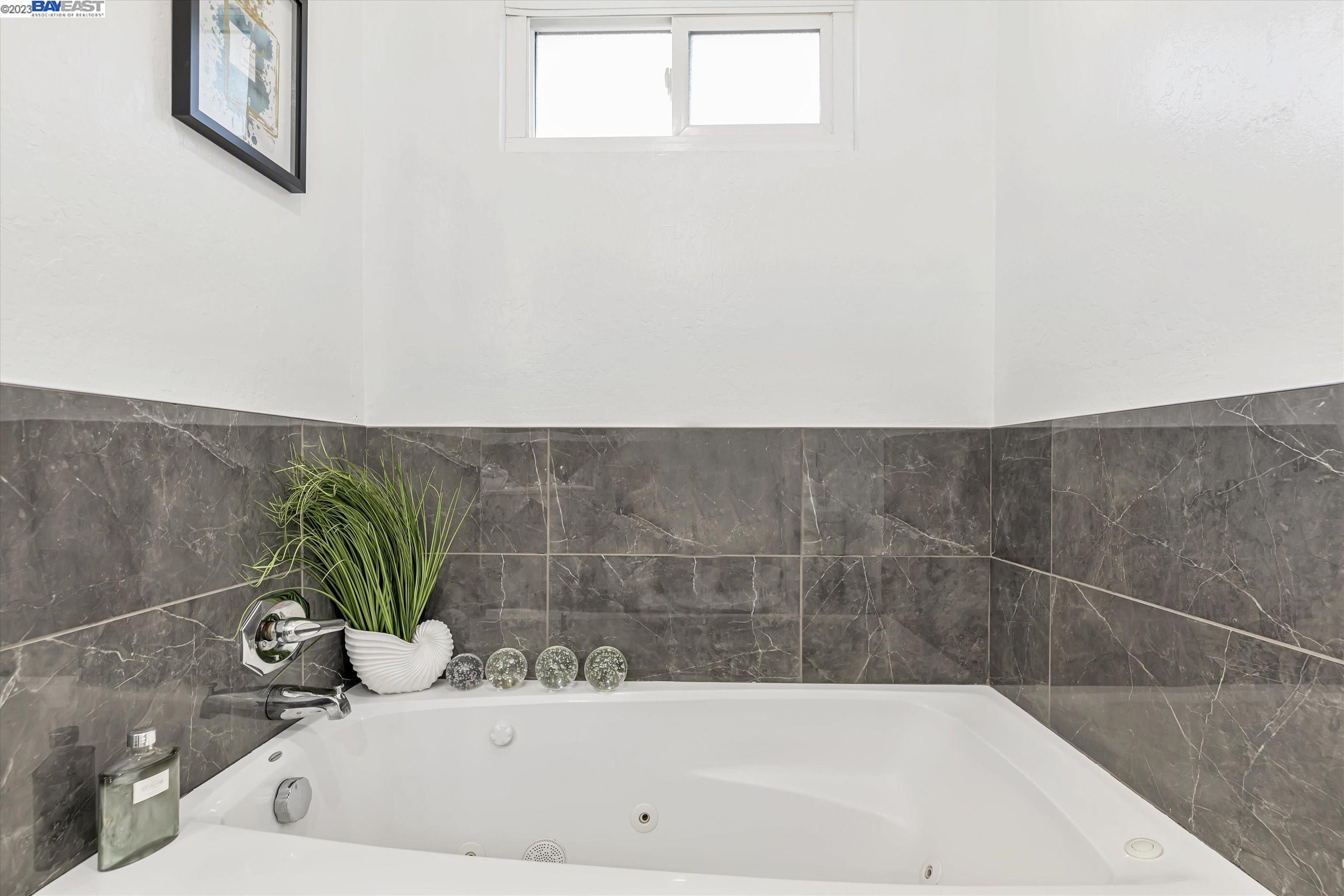 1739 Saint Helena Dr