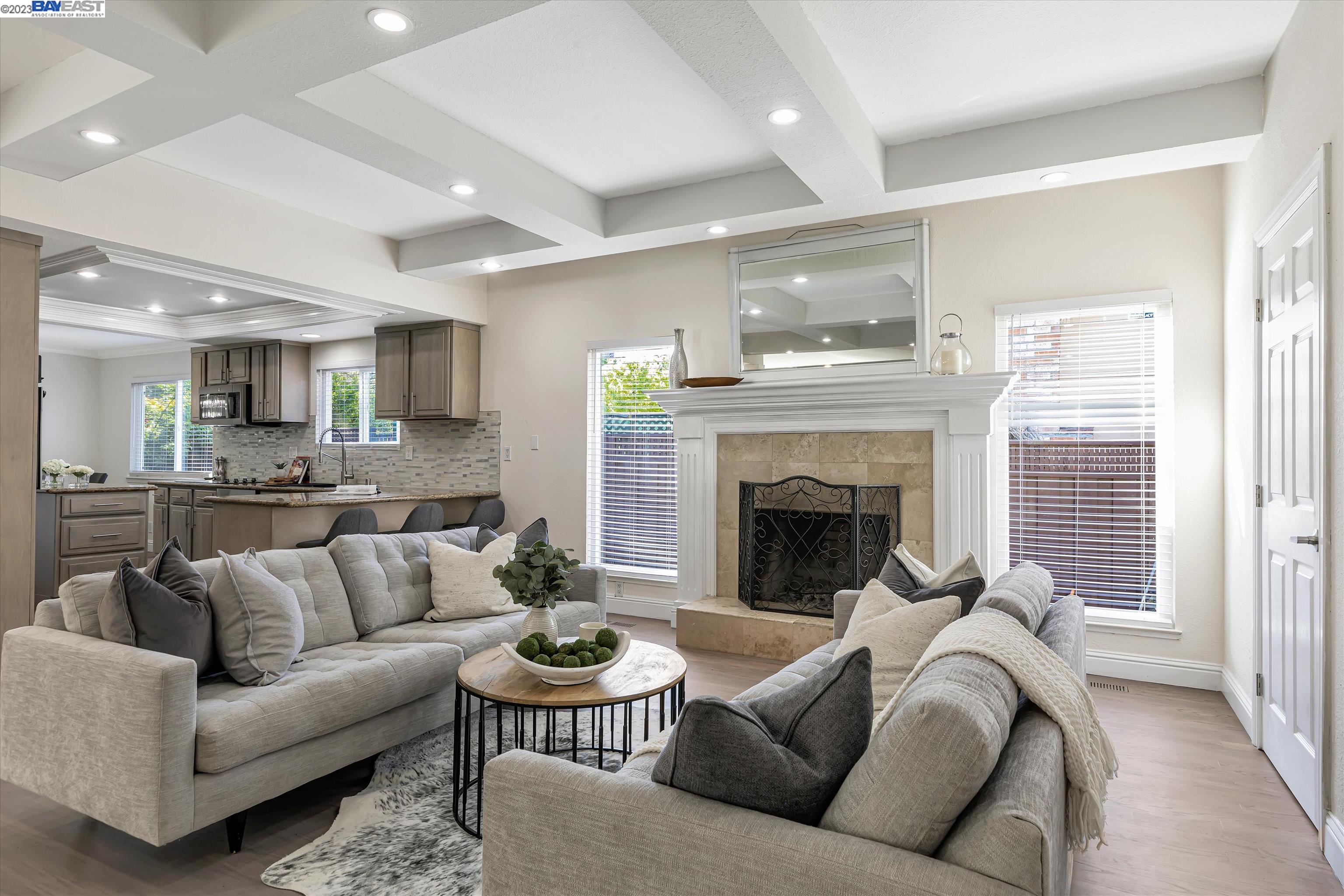 1739 Saint Helena Dr