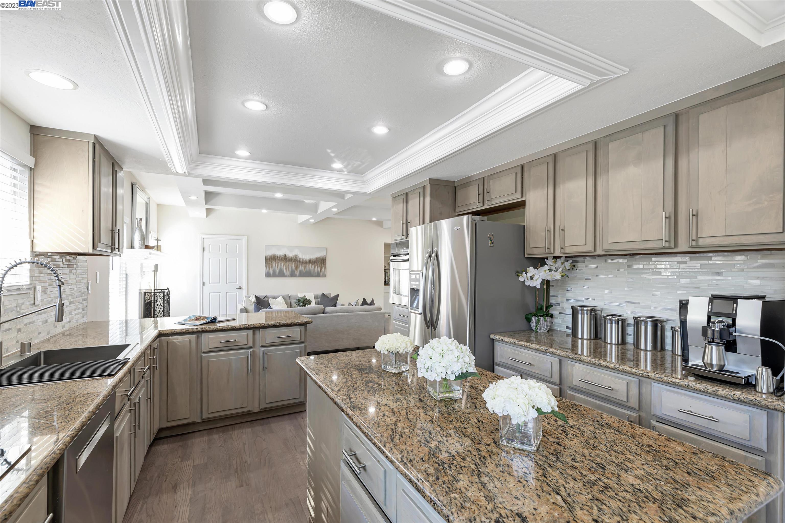 1739 Saint Helena Dr