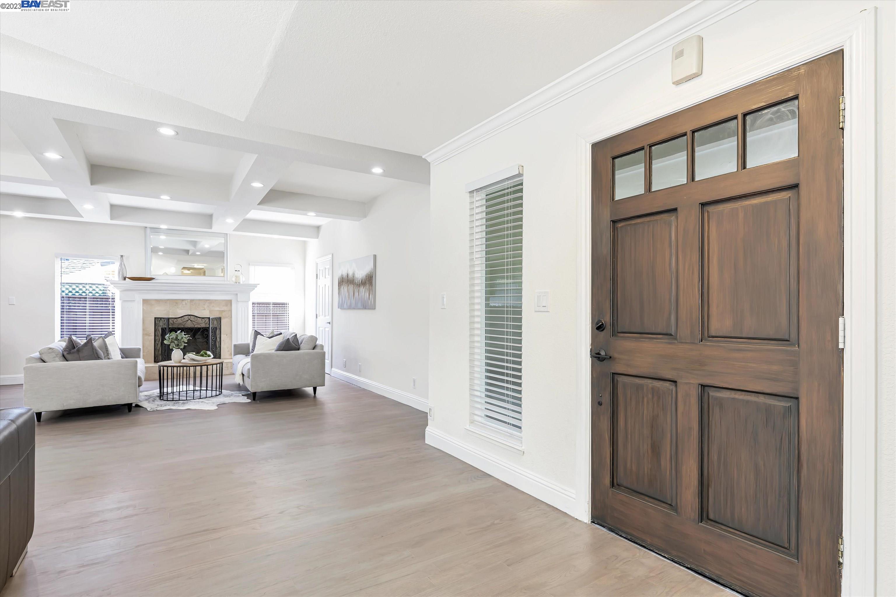 1739 Saint Helena Dr