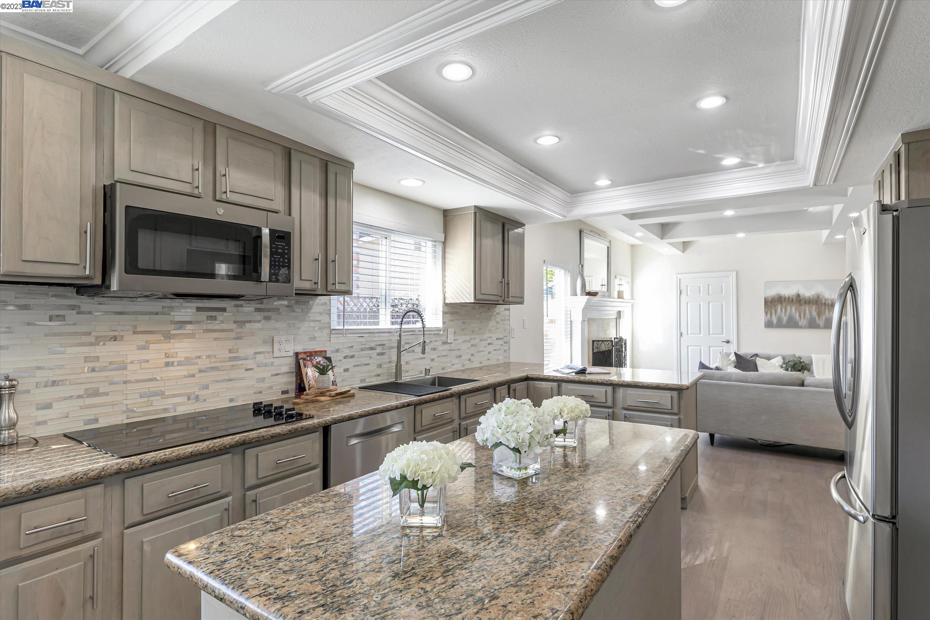 1739 Saint Helena Dr