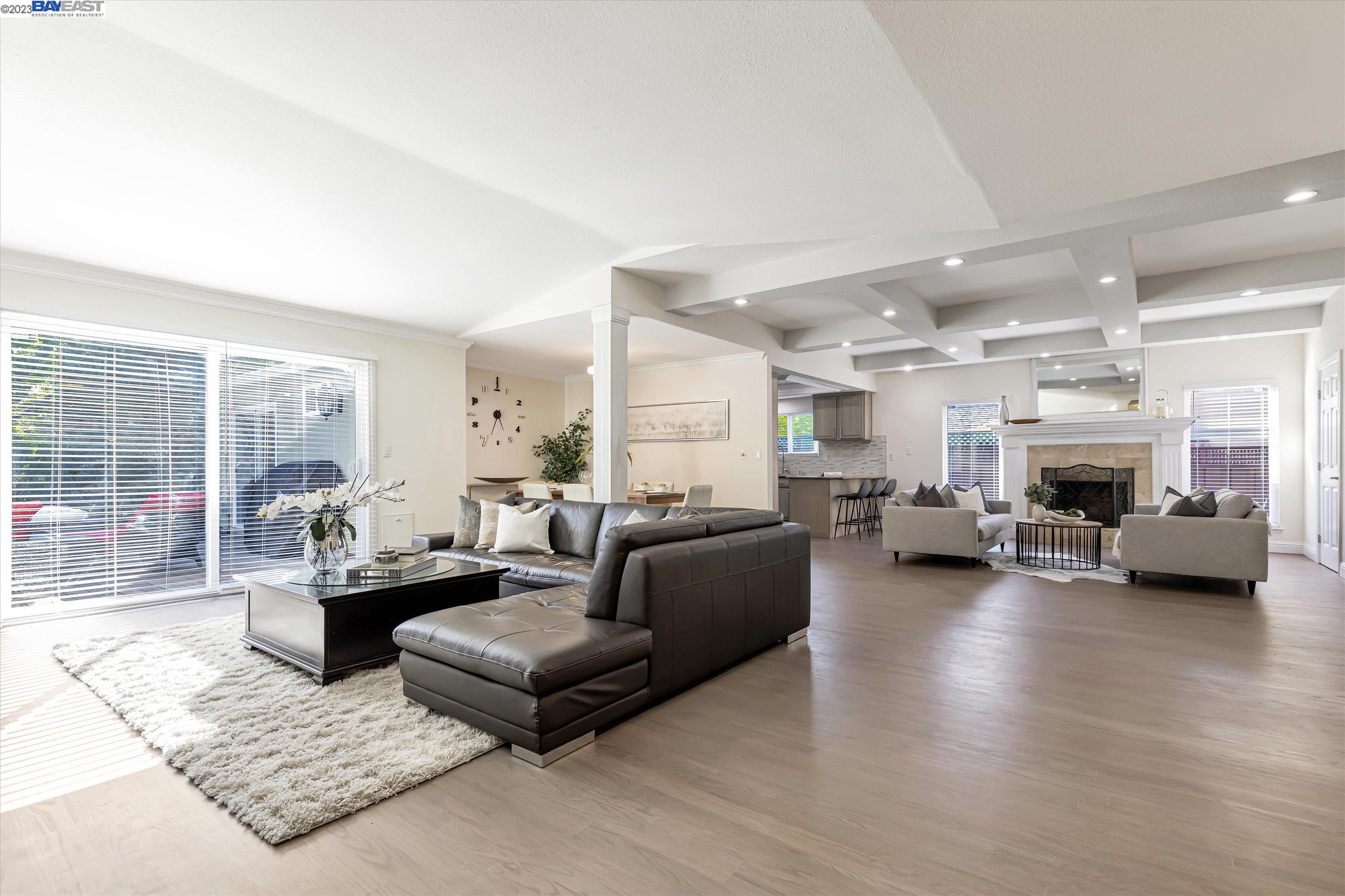 1739 Saint Helena Dr