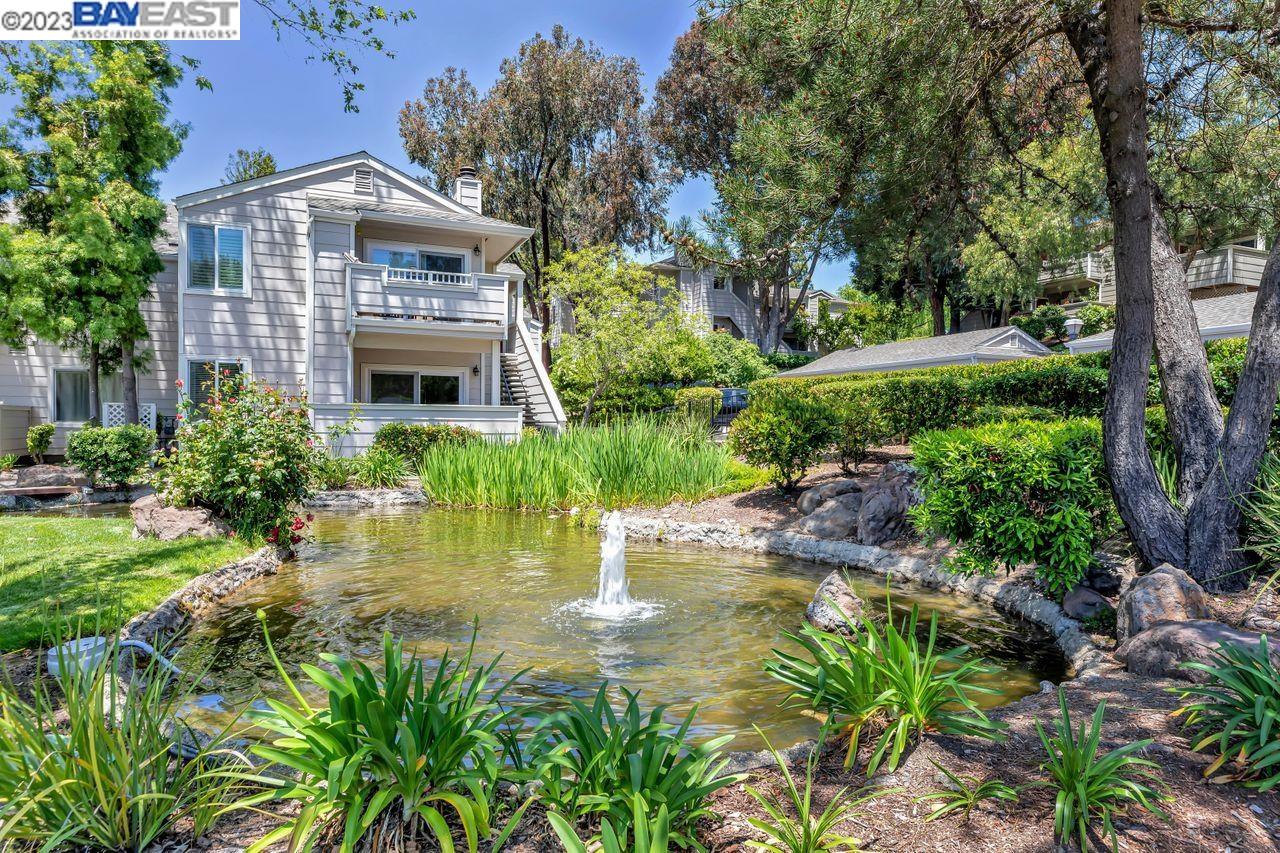 302 Norris Canyon Ter