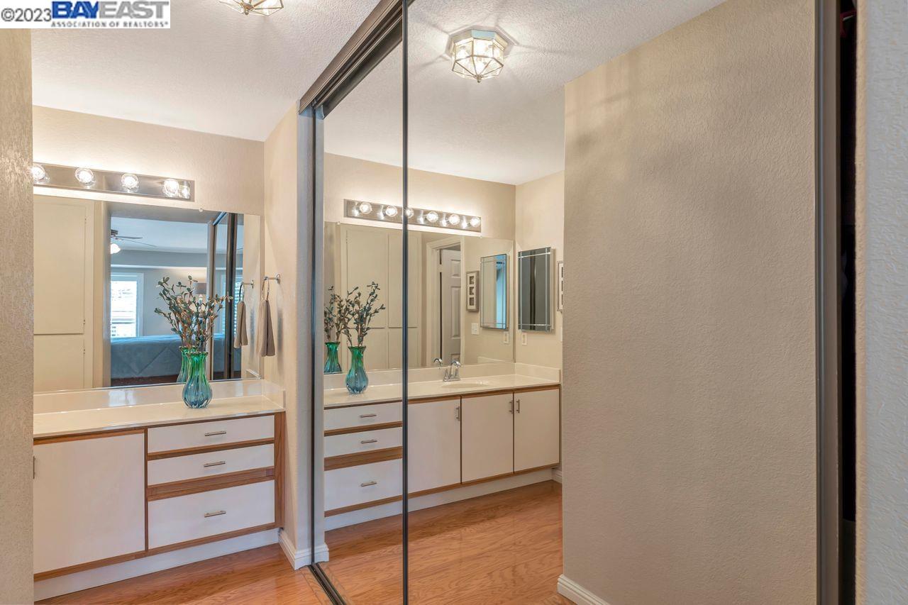 302 Norris Canyon Ter