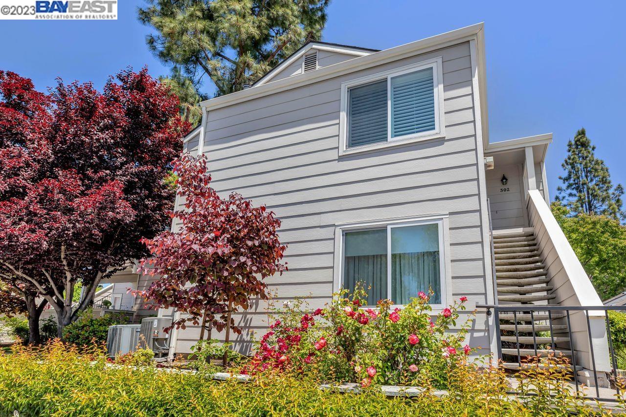 302 Norris Canyon Ter