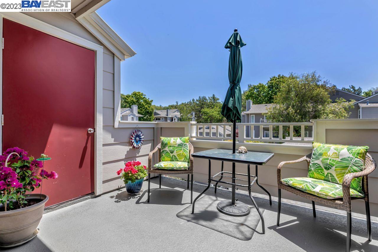 302 Norris Canyon Ter