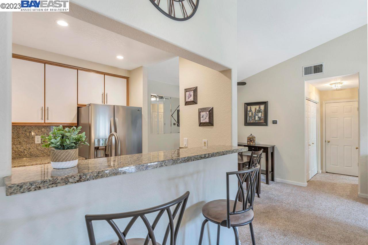 302 Norris Canyon Ter