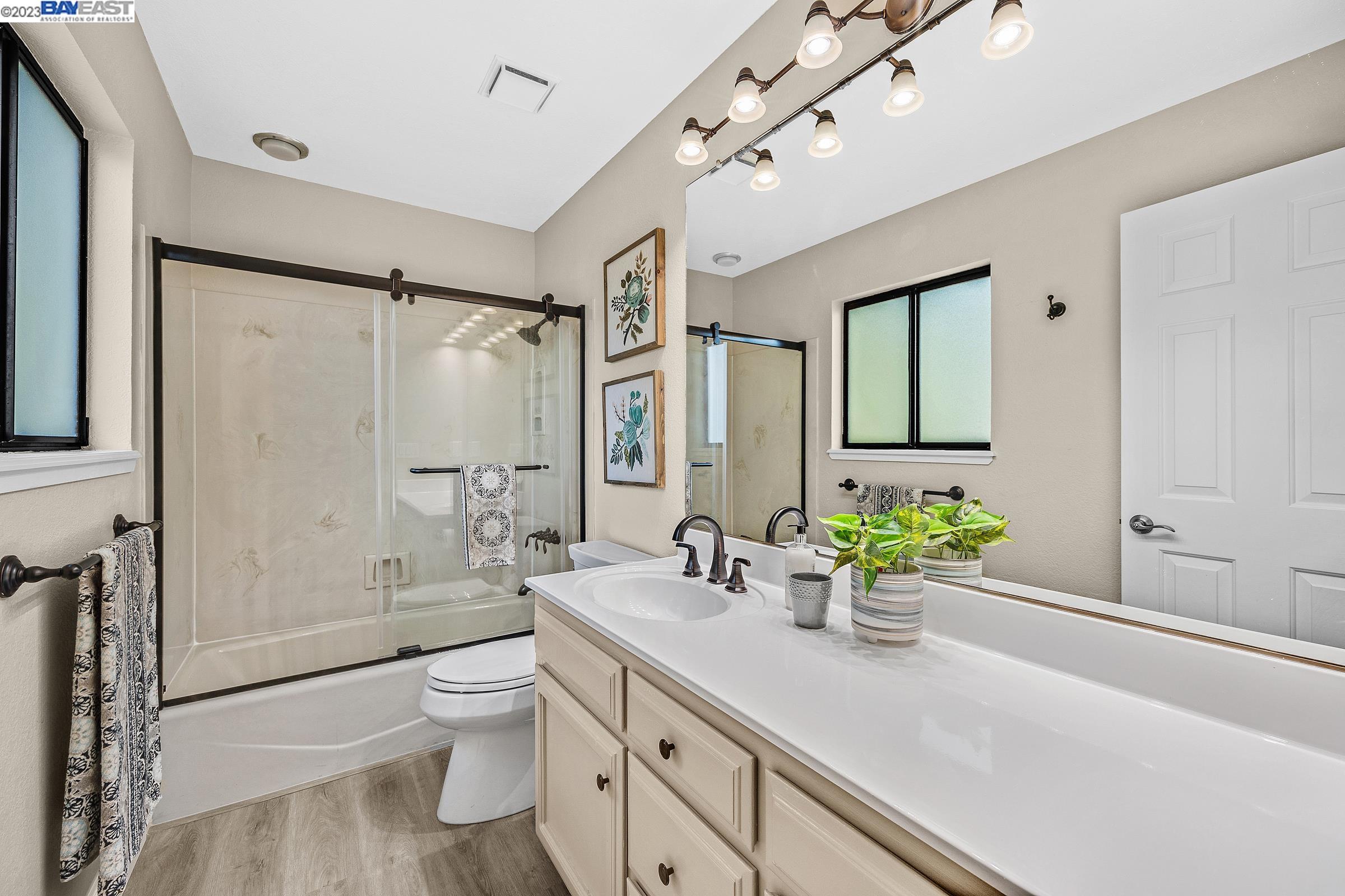 1579 Fontonett Place