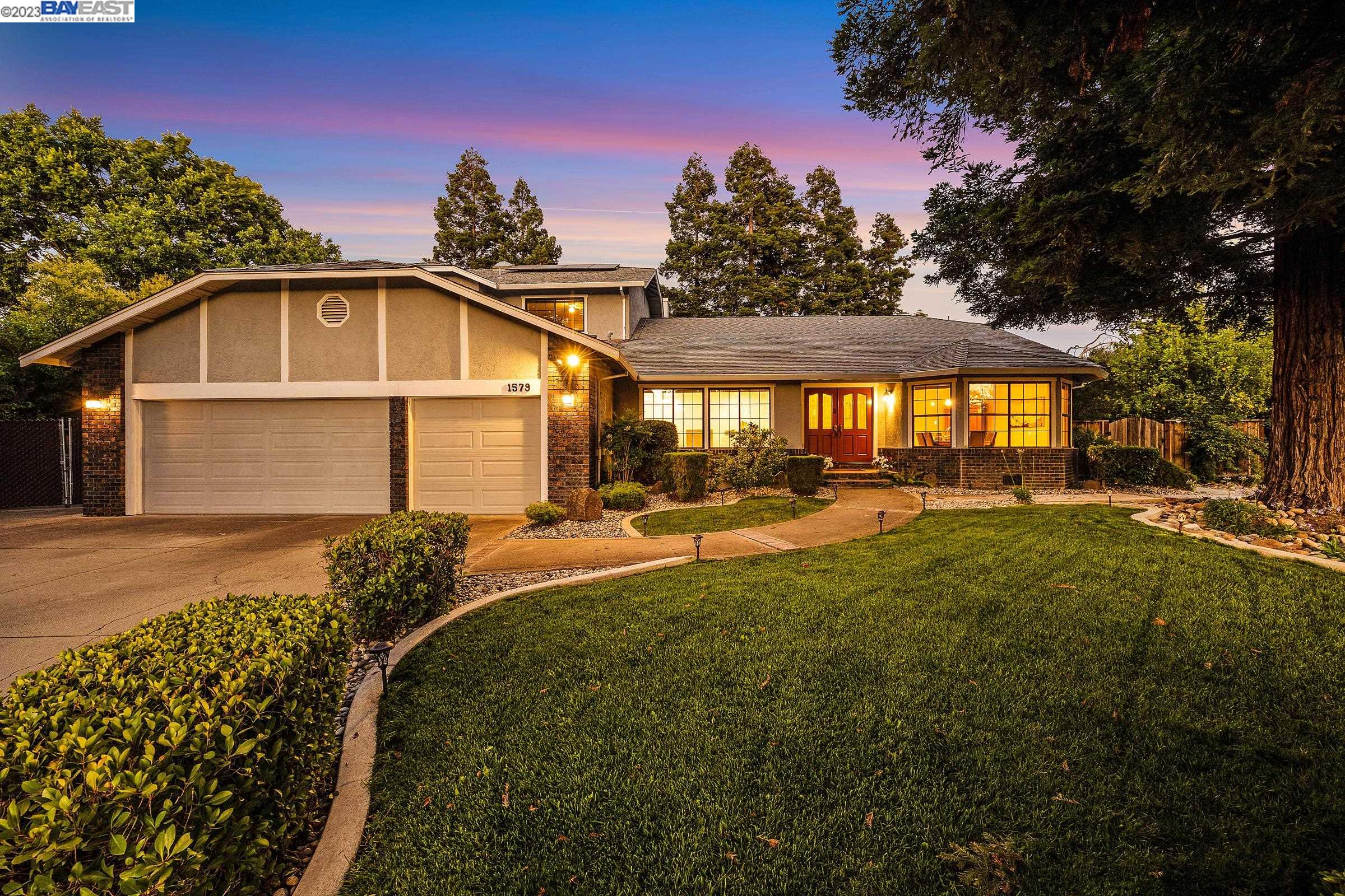 1579 Fontonett Place