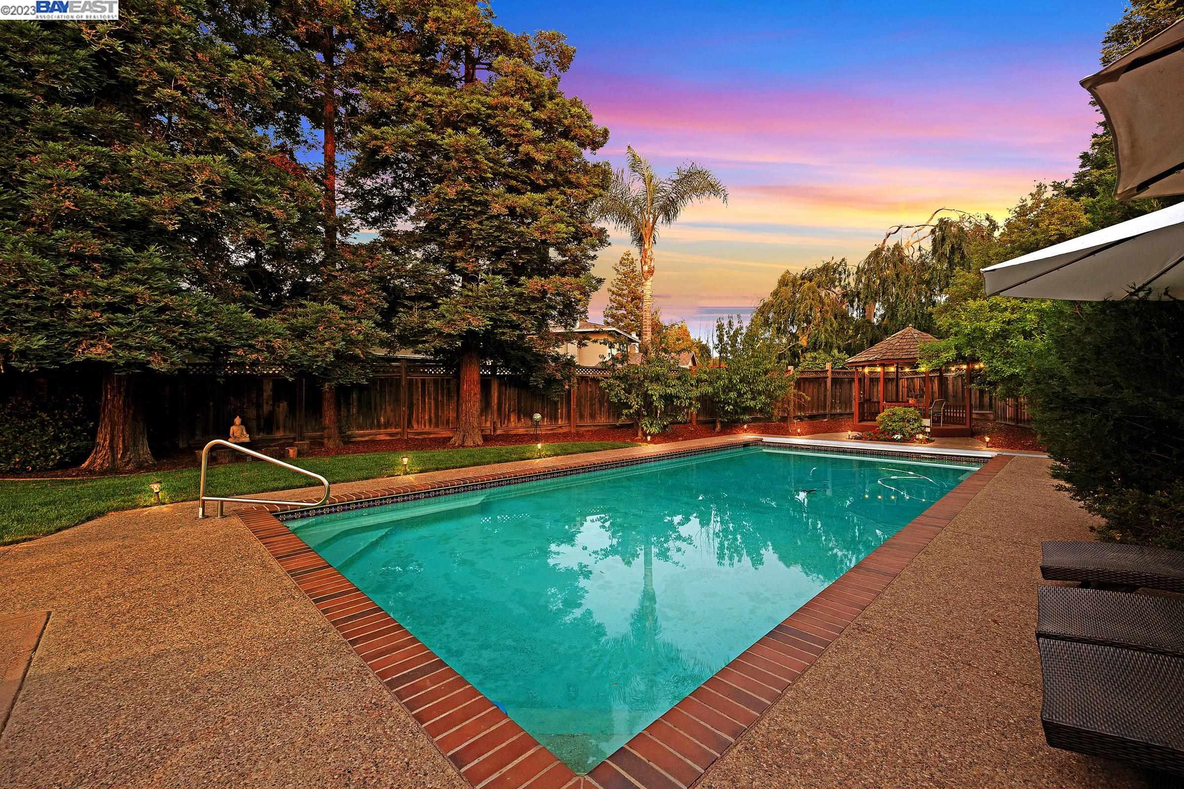 1579 Fontonett Place