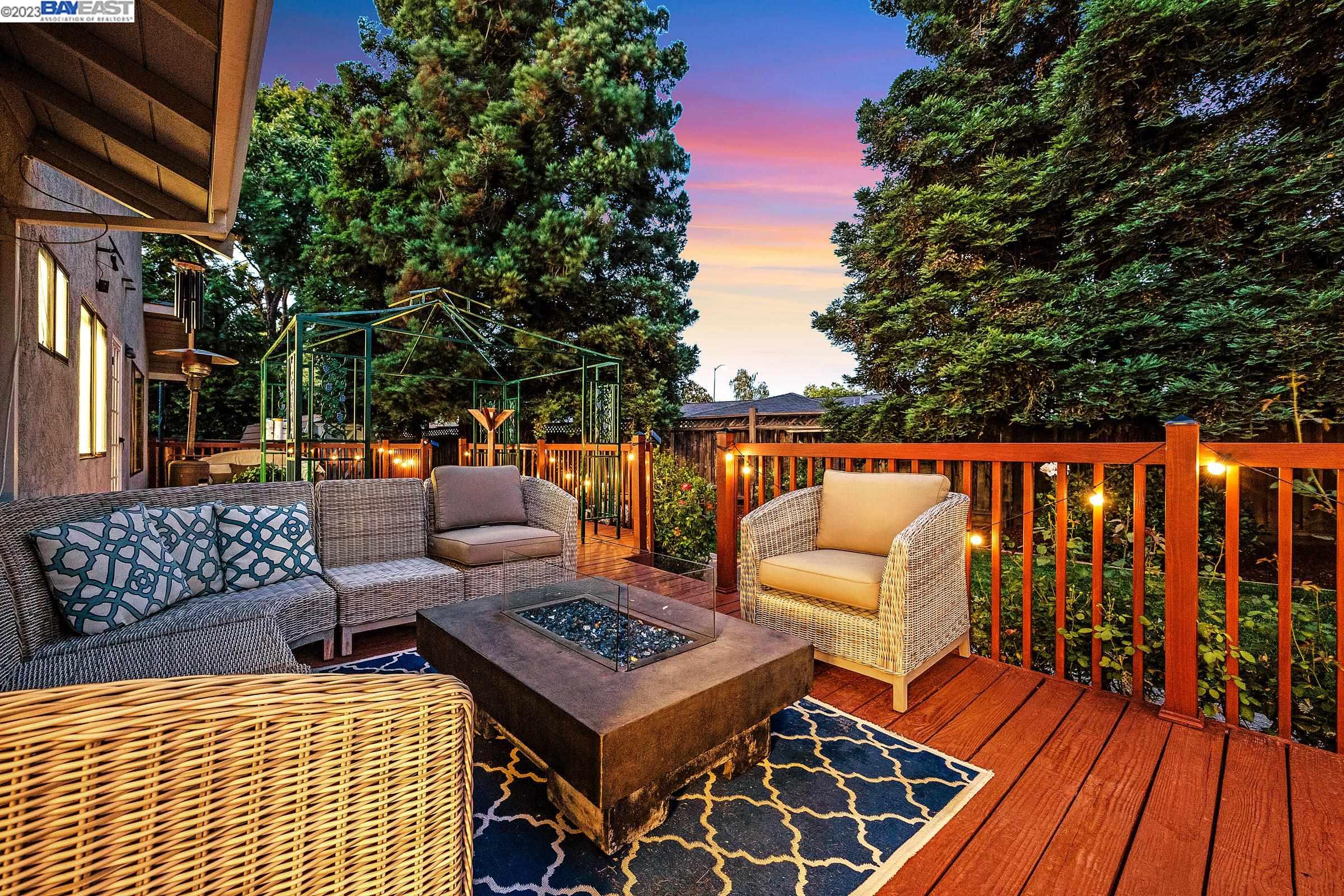 1579 Fontonett Place