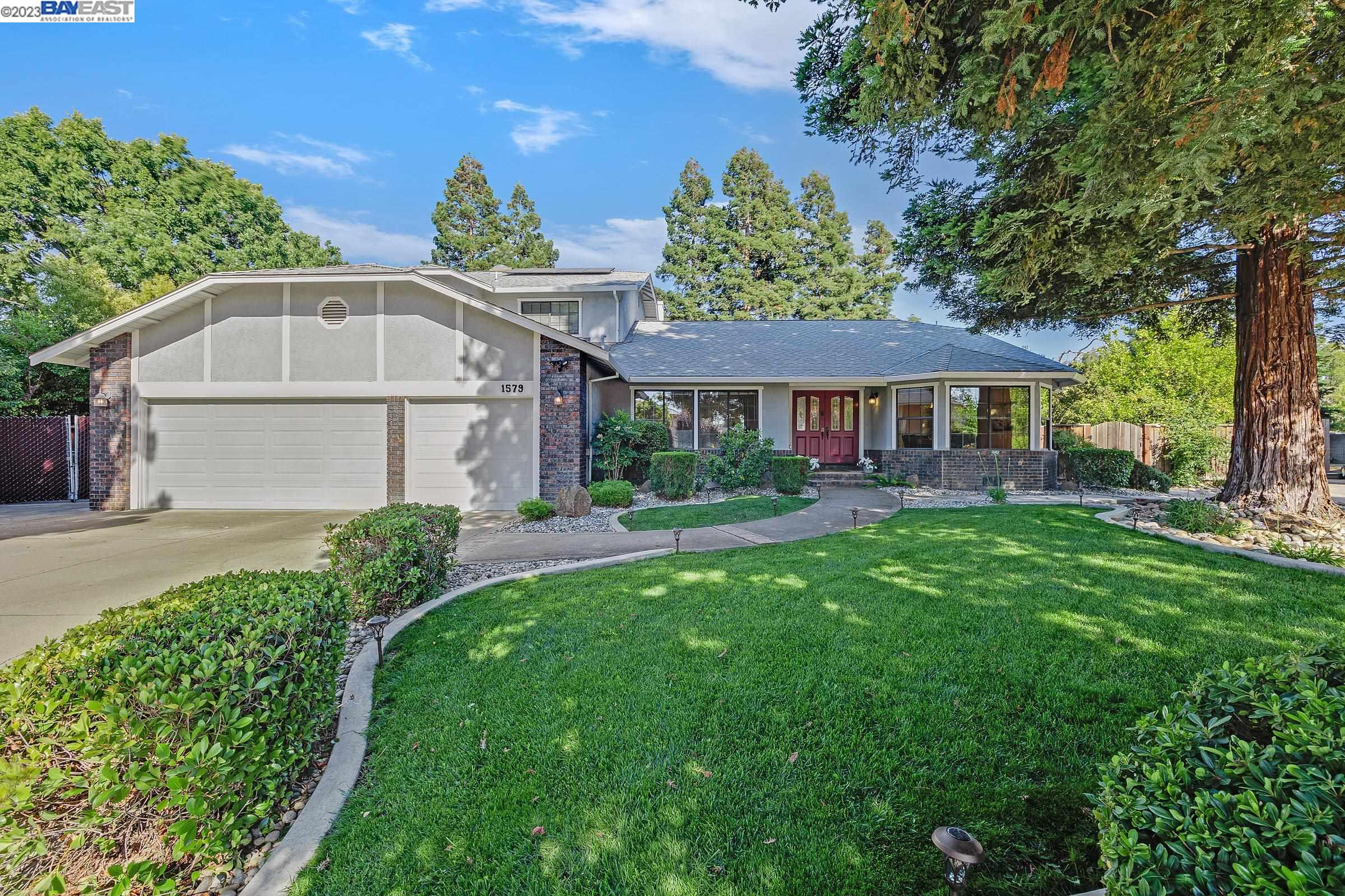 1579 Fontonett Place