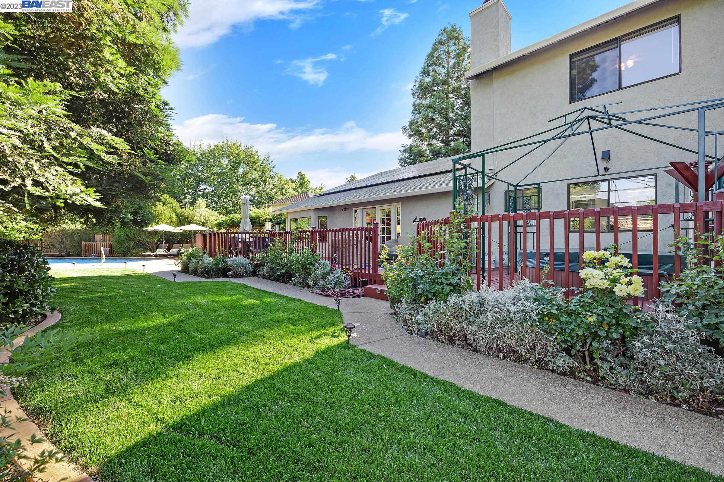 1579 Fontonett Place