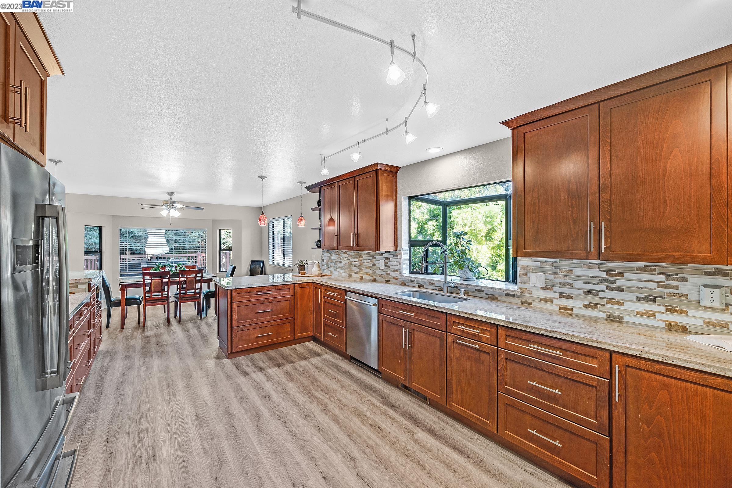 1579 Fontonett Place