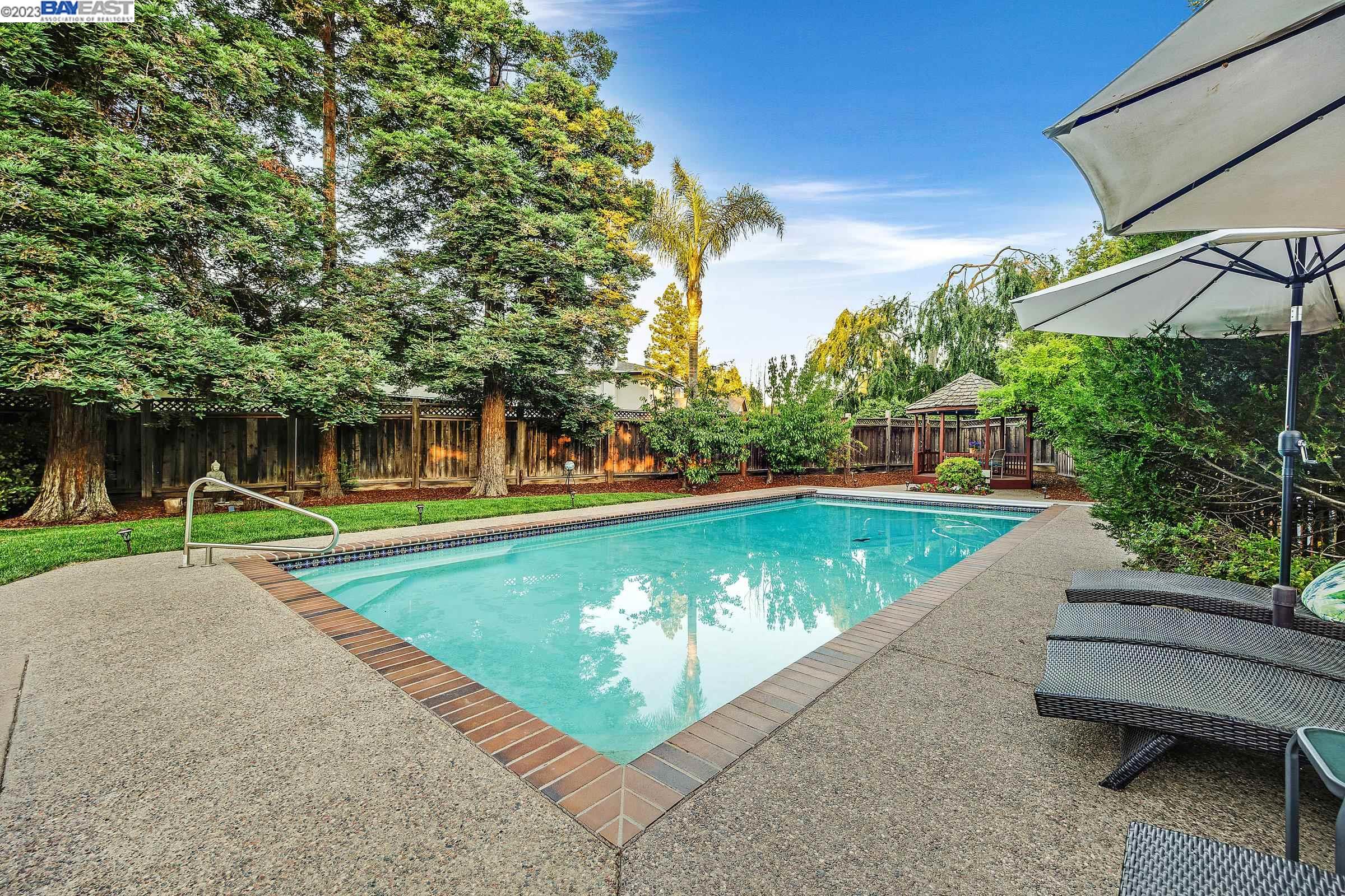 1579 Fontonett Place