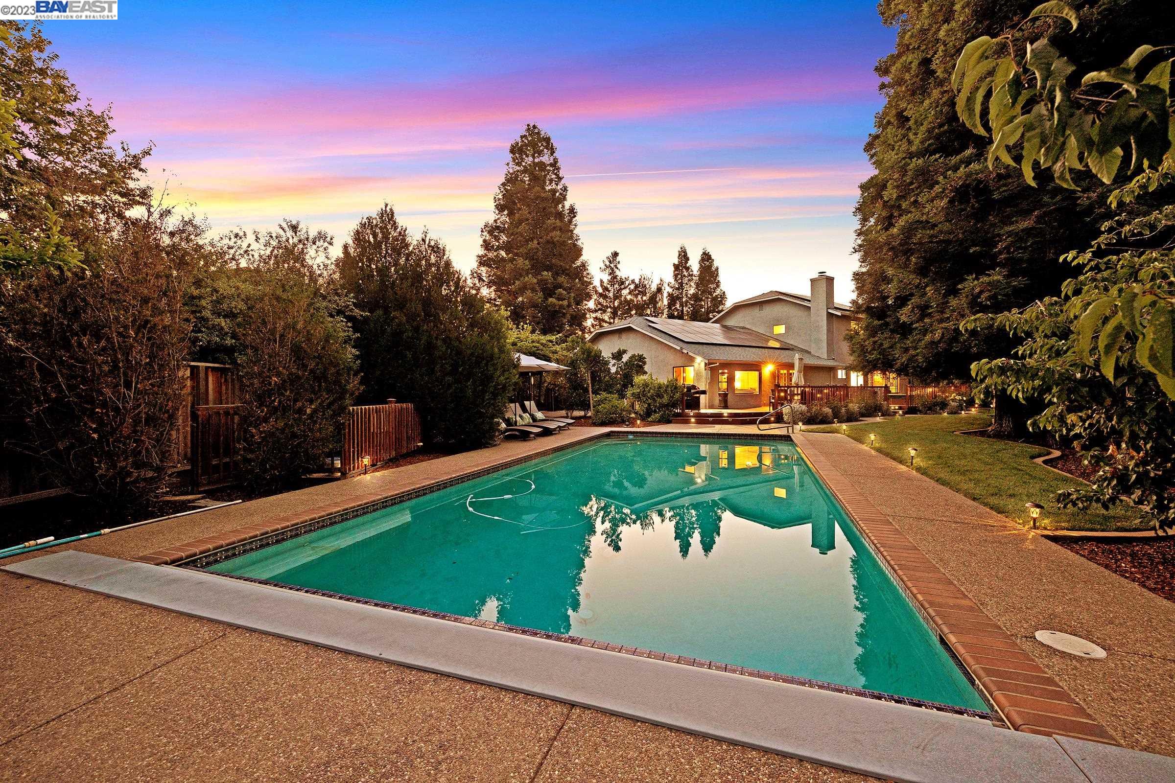 1579 Fontonett Place