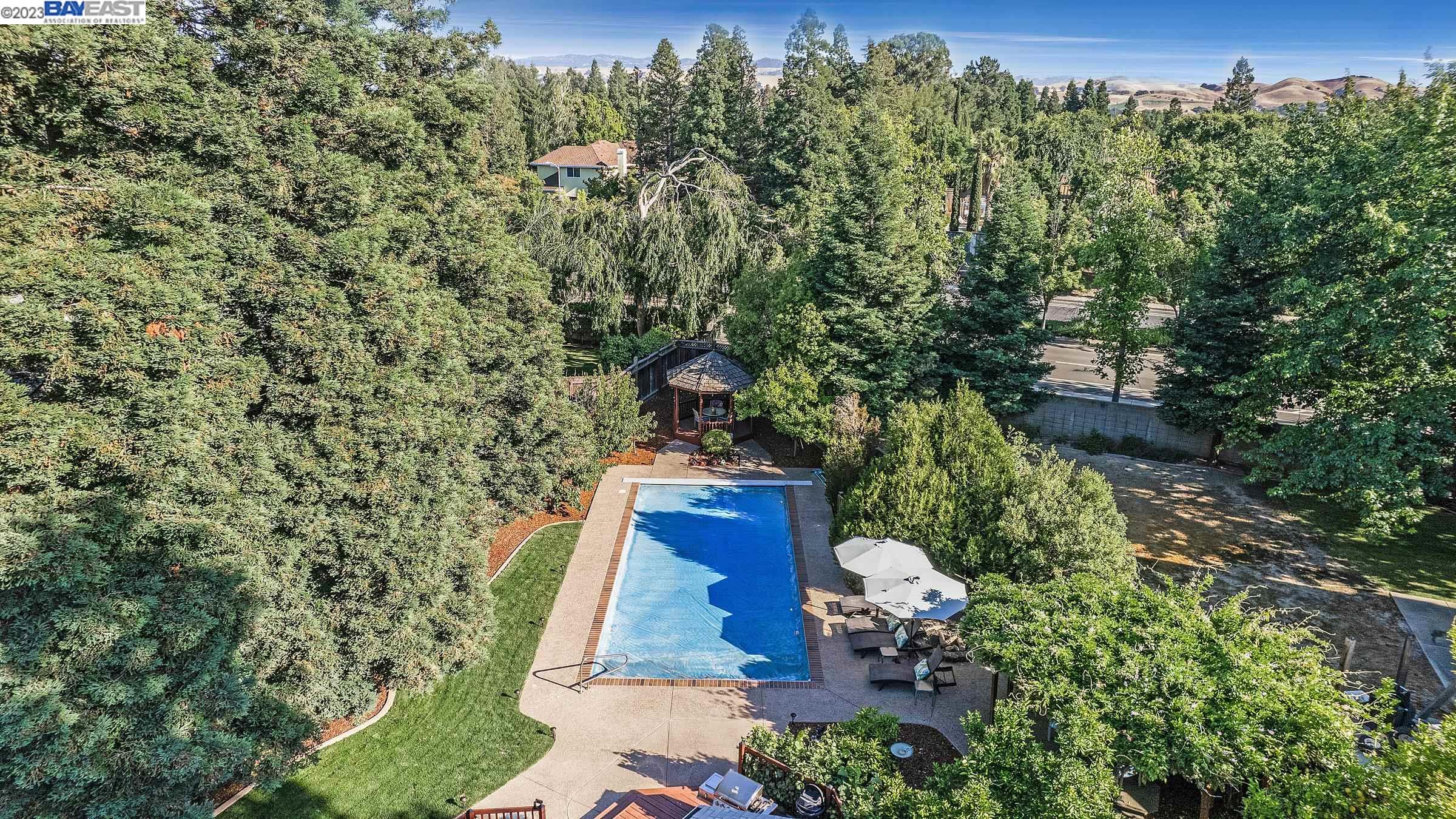 1579 Fontonett Place