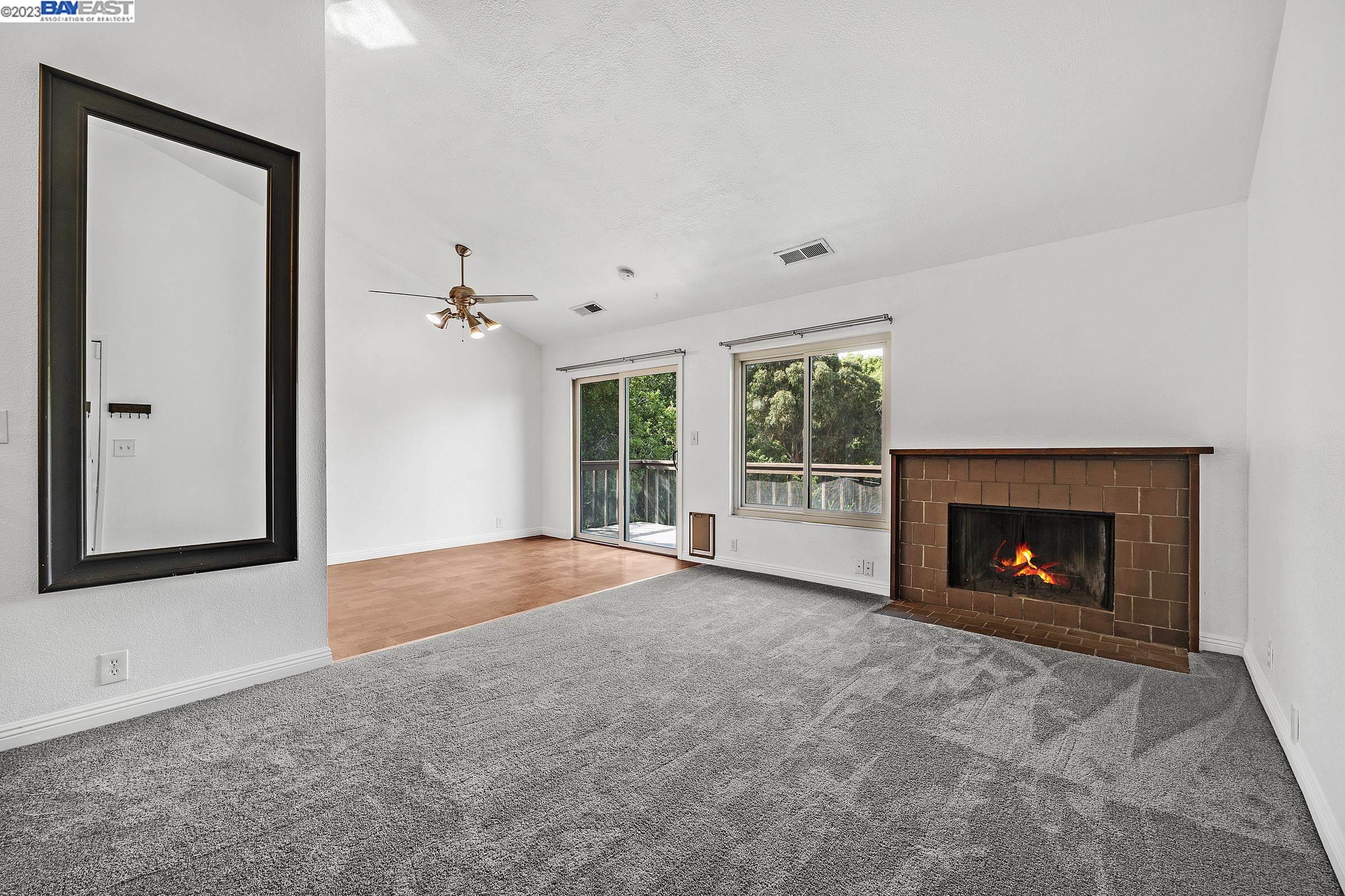 7400 Mountain Blvd # 3A