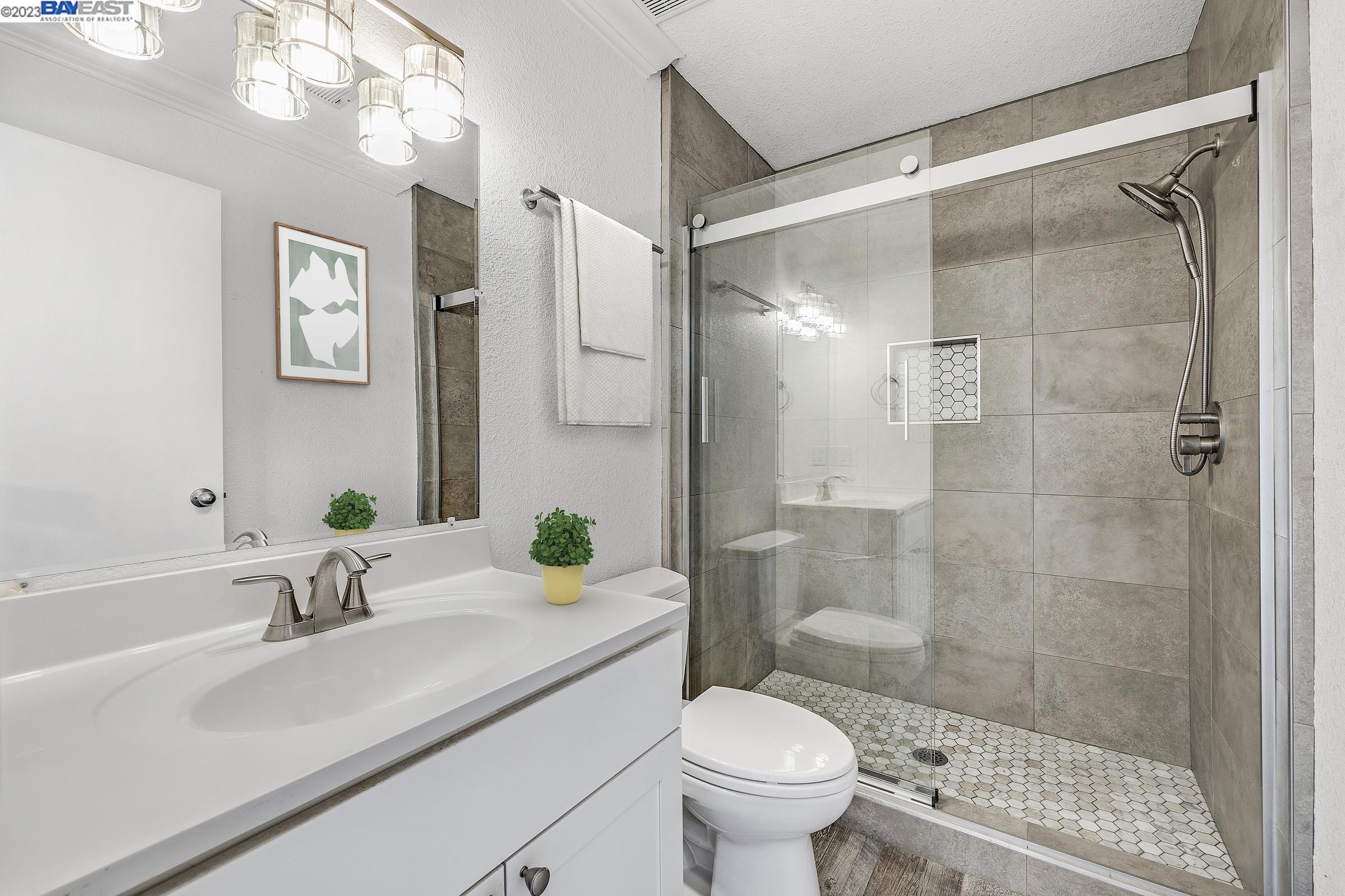 7400 Mountain Blvd # 3A