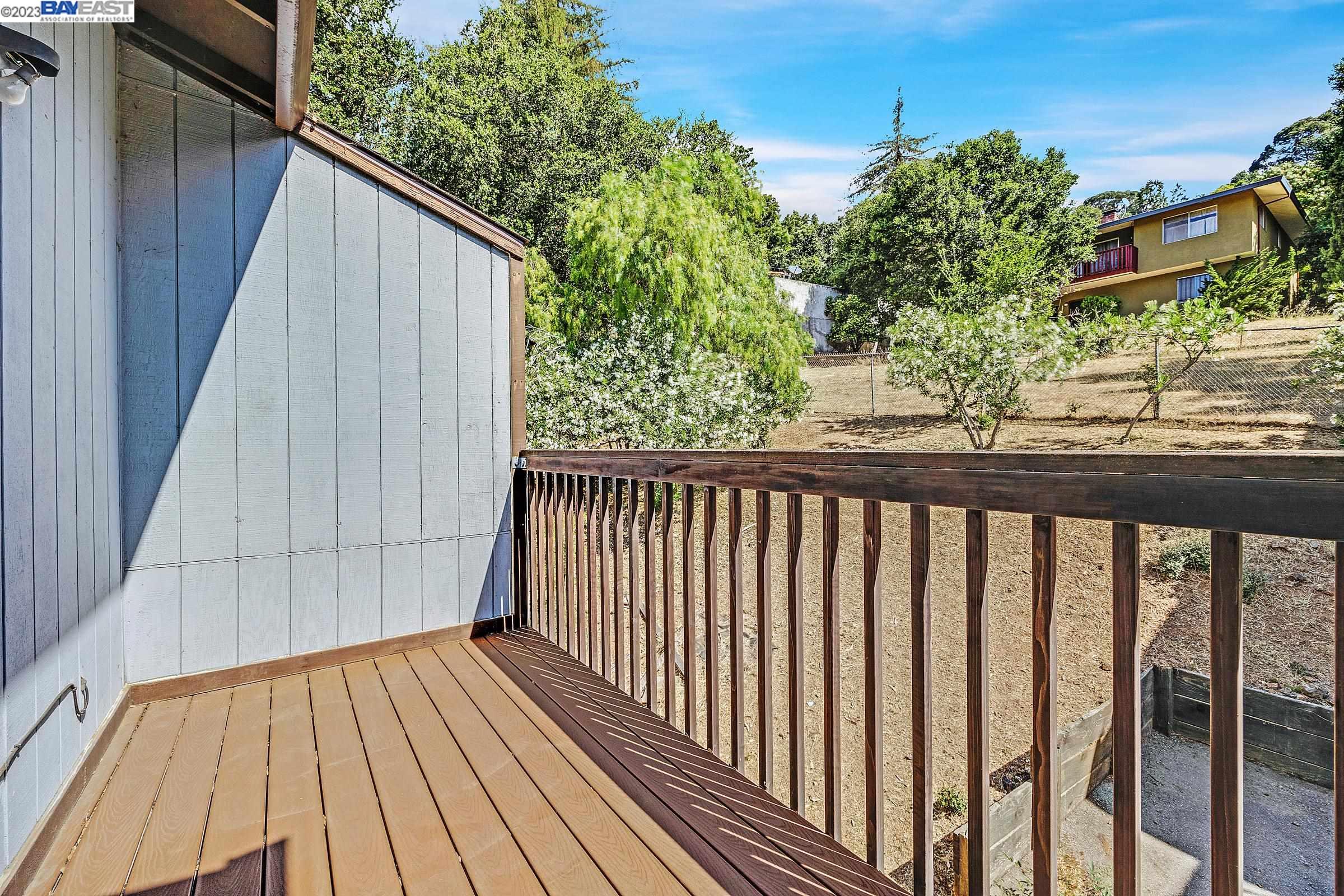 7400 Mountain Blvd # 3A