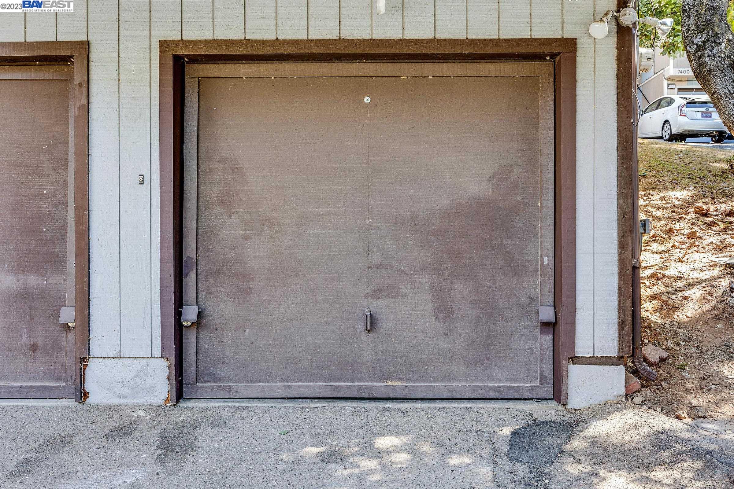 7400 Mountain Blvd # 3A