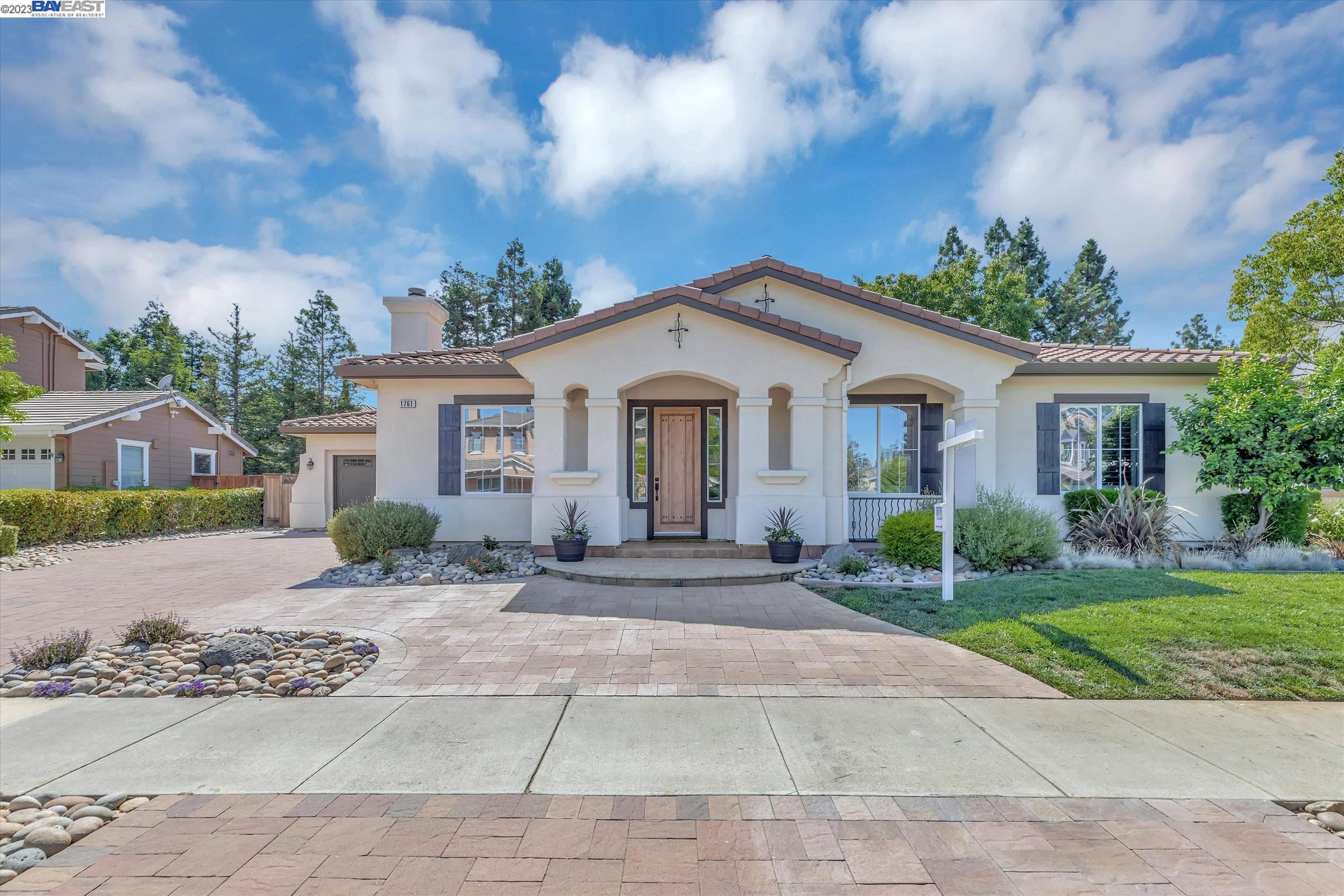 1761 Prima Dr