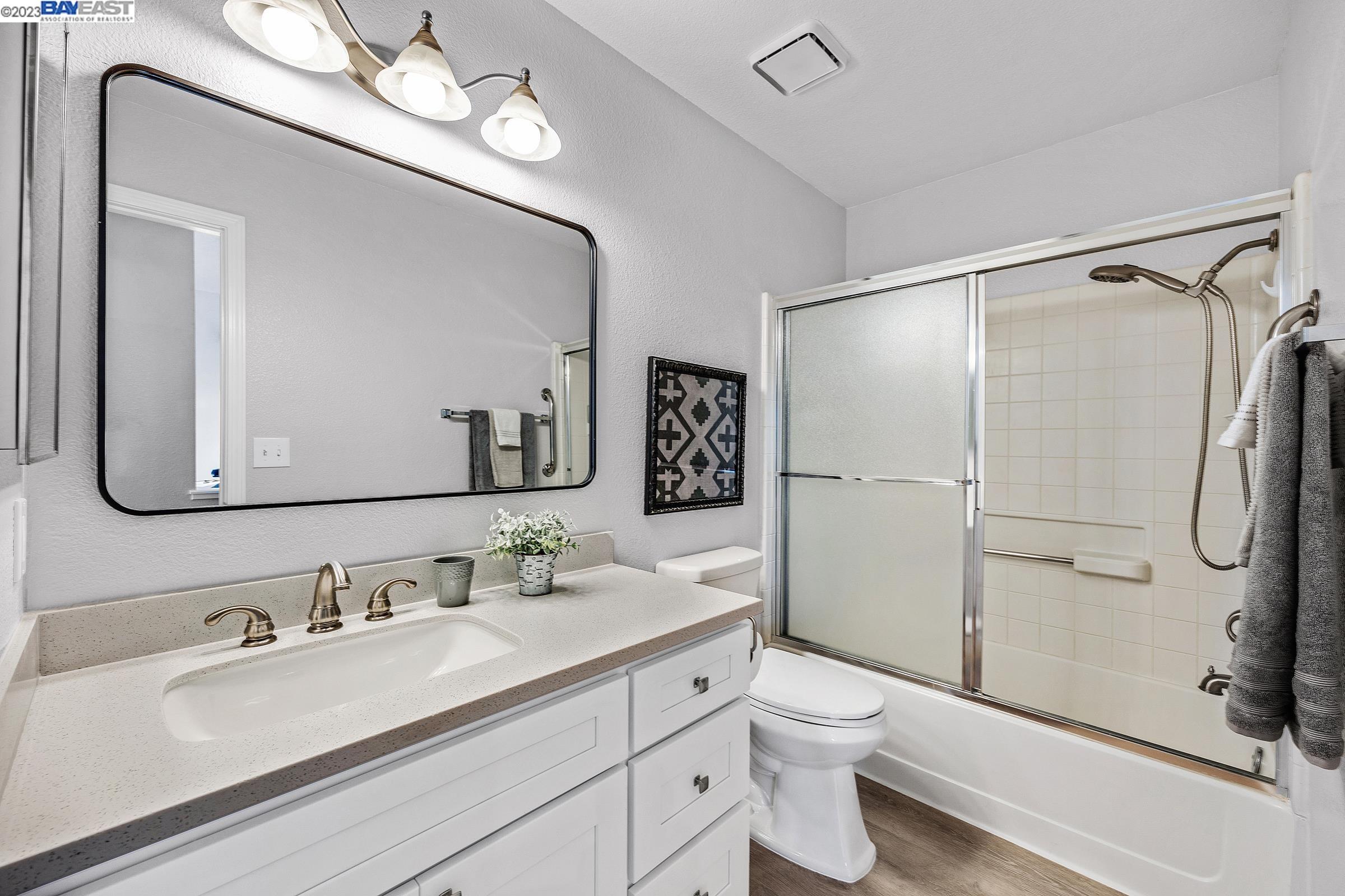 343 Charlotte Common