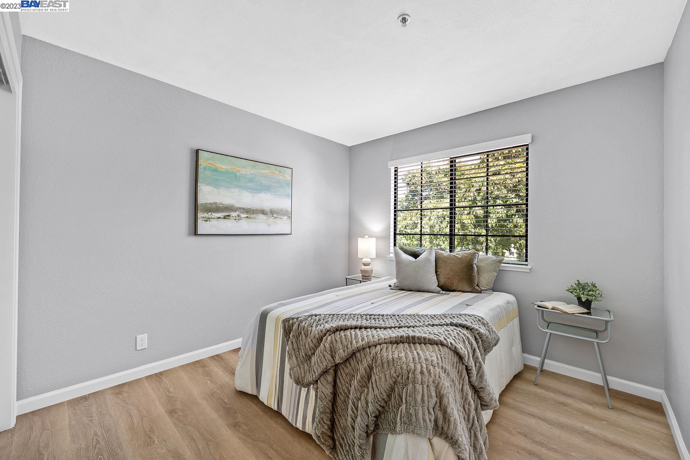 343 Charlotte Common