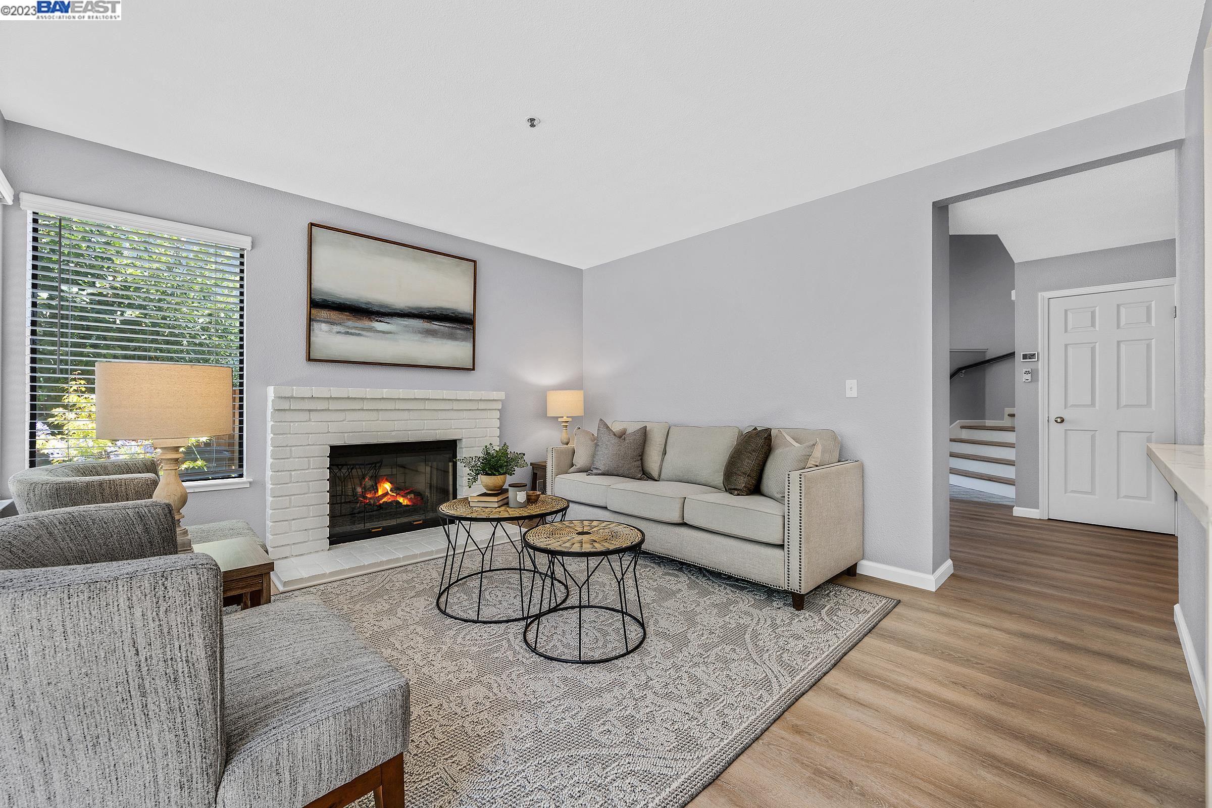 343 Charlotte Common