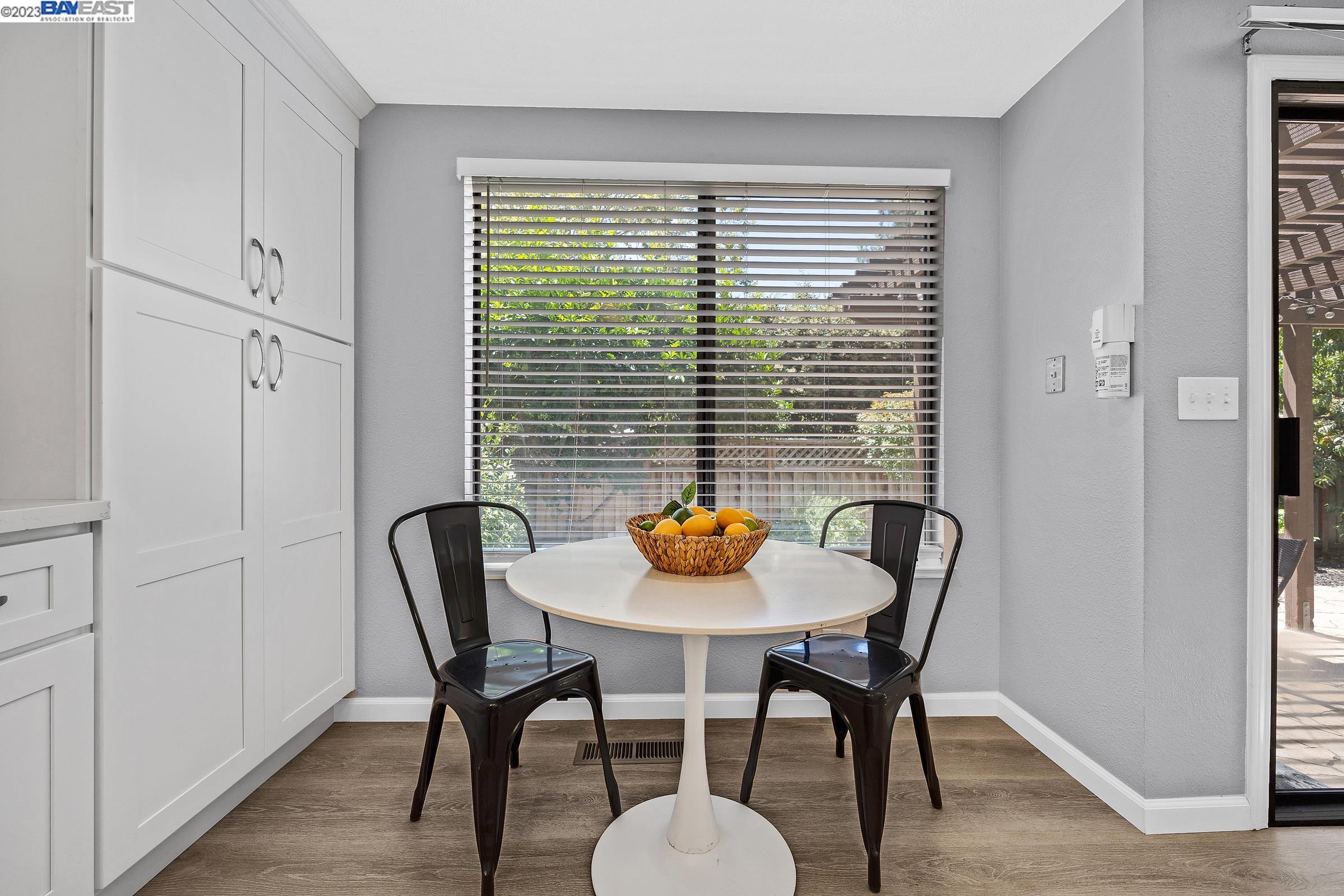 343 Charlotte Common