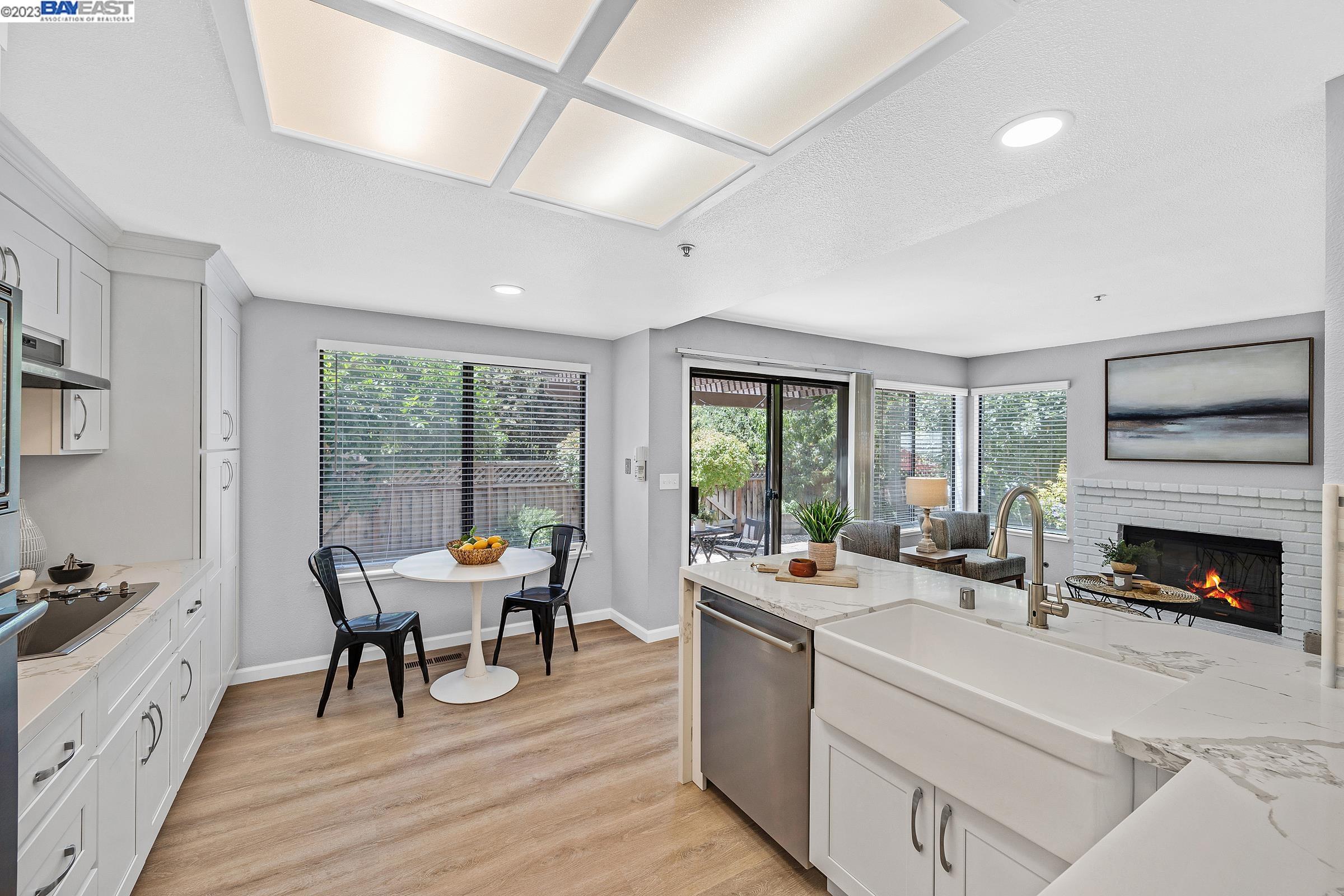 343 Charlotte Common