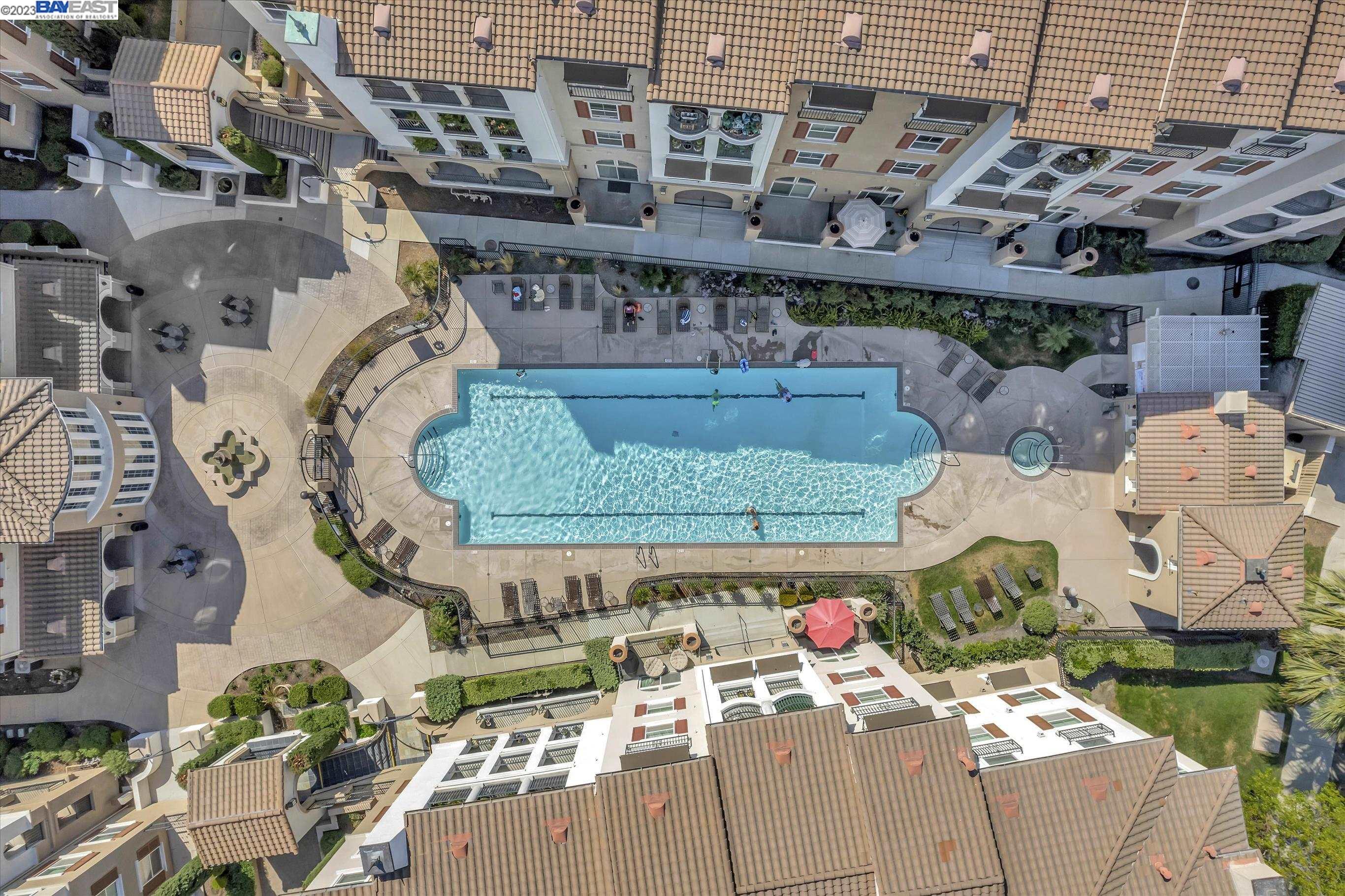 3290 Maguire Way # 223