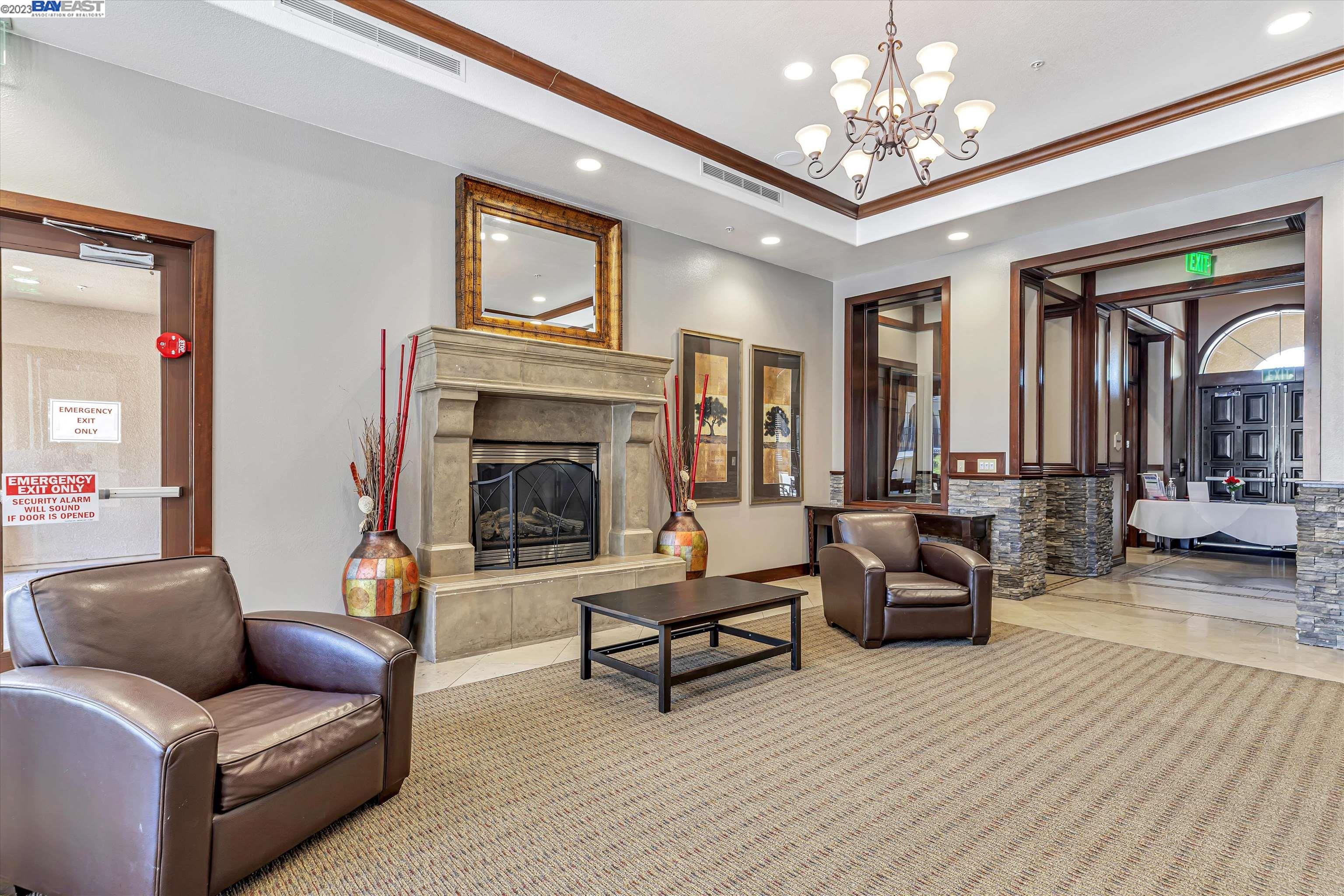 3290 Maguire Way # 223