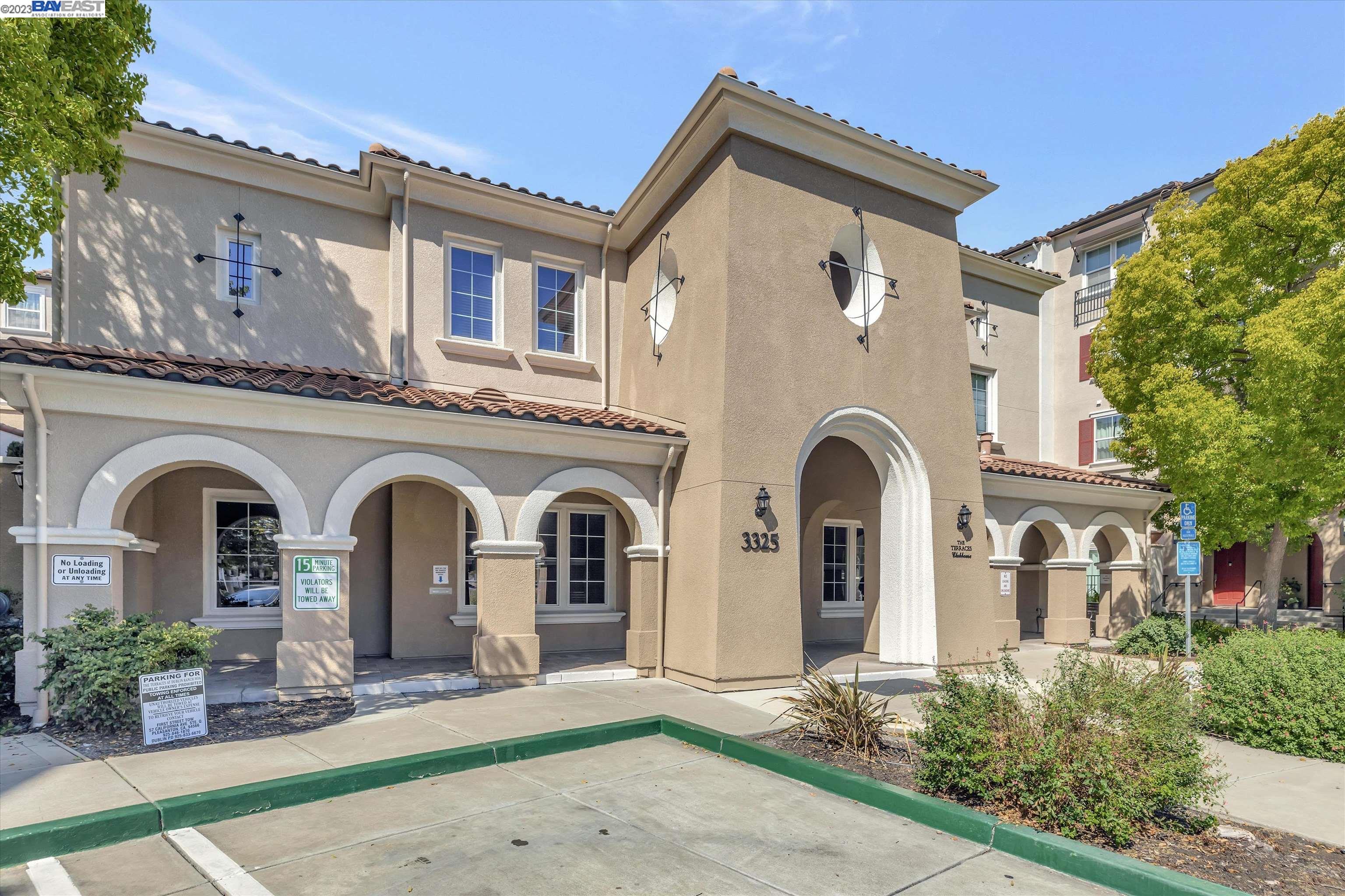 3290 Maguire Way # 223