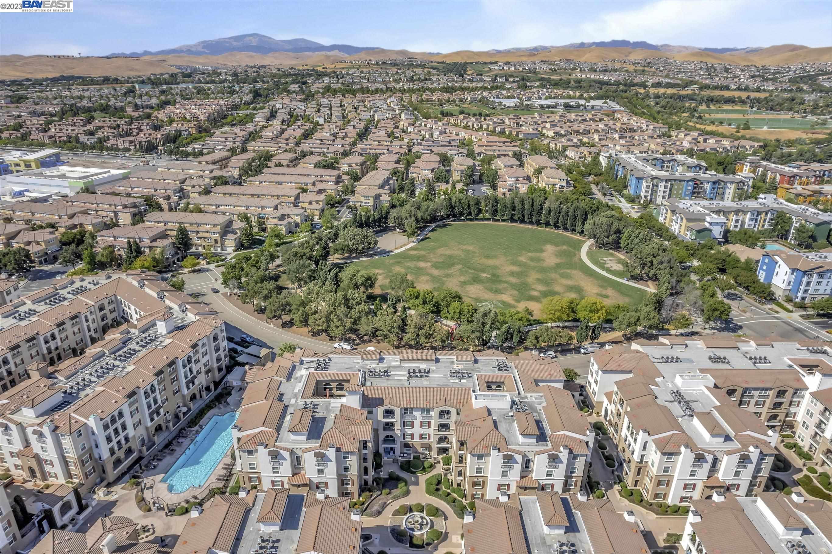 3290 Maguire Way # 223