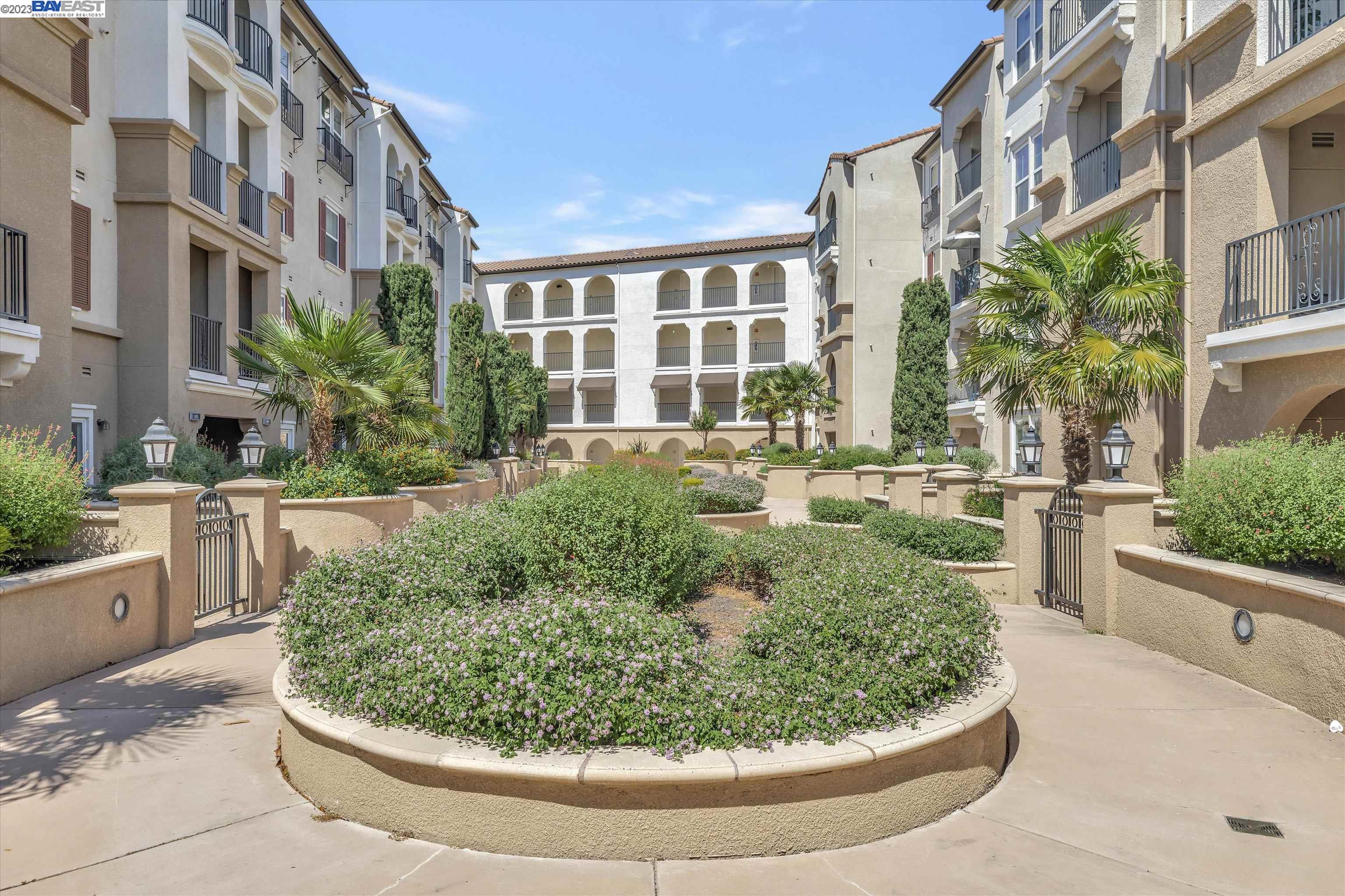 3290 Maguire Way # 223