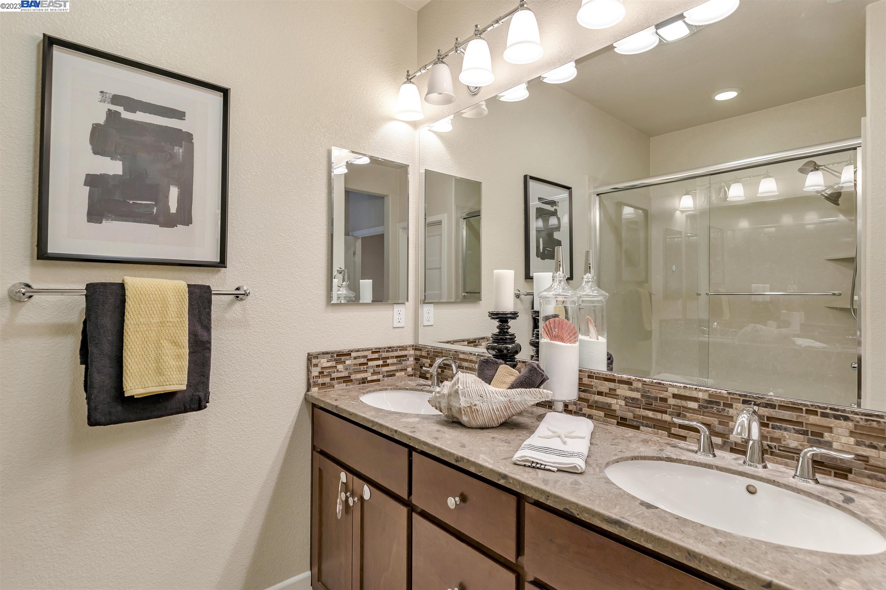 6661 Tralee Village Dr