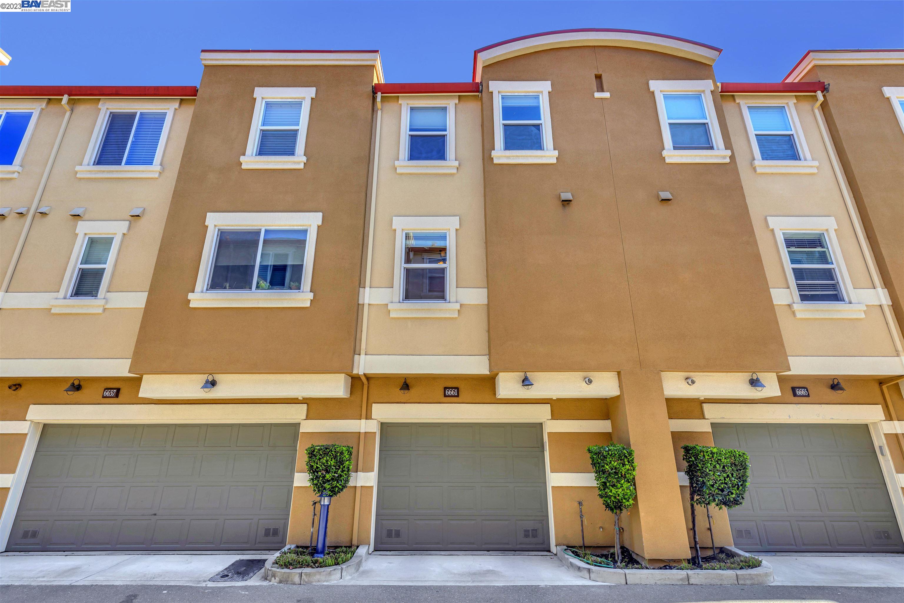 6661 Tralee Village Dr