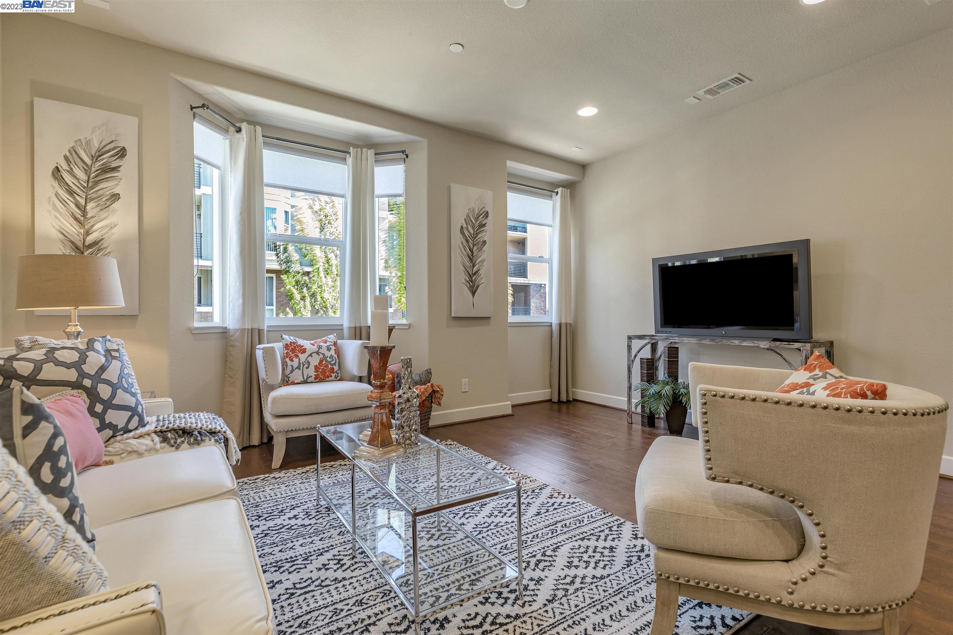 6661 Tralee Village Dr