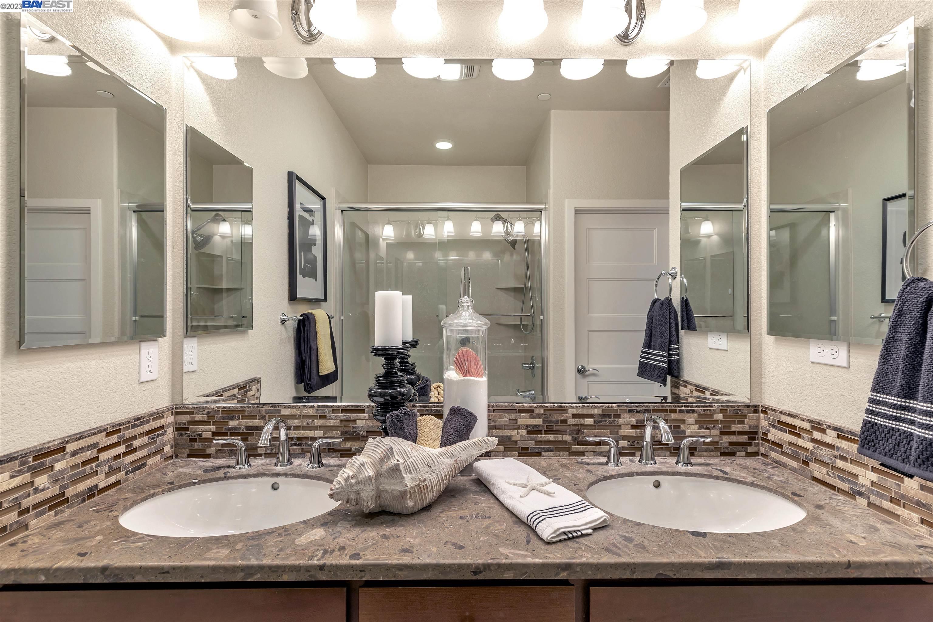 6661 Tralee Village Dr