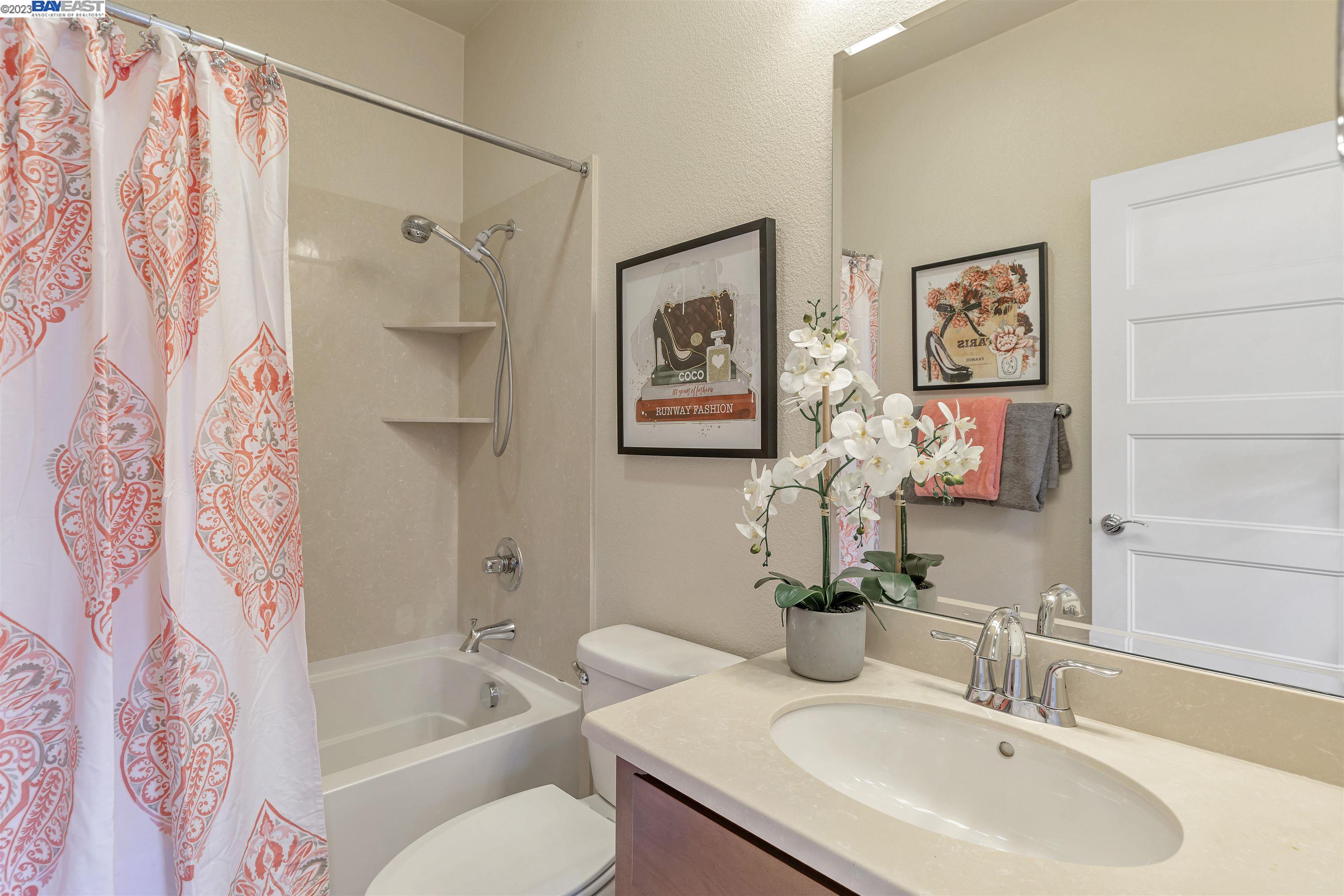 6661 Tralee Village Dr