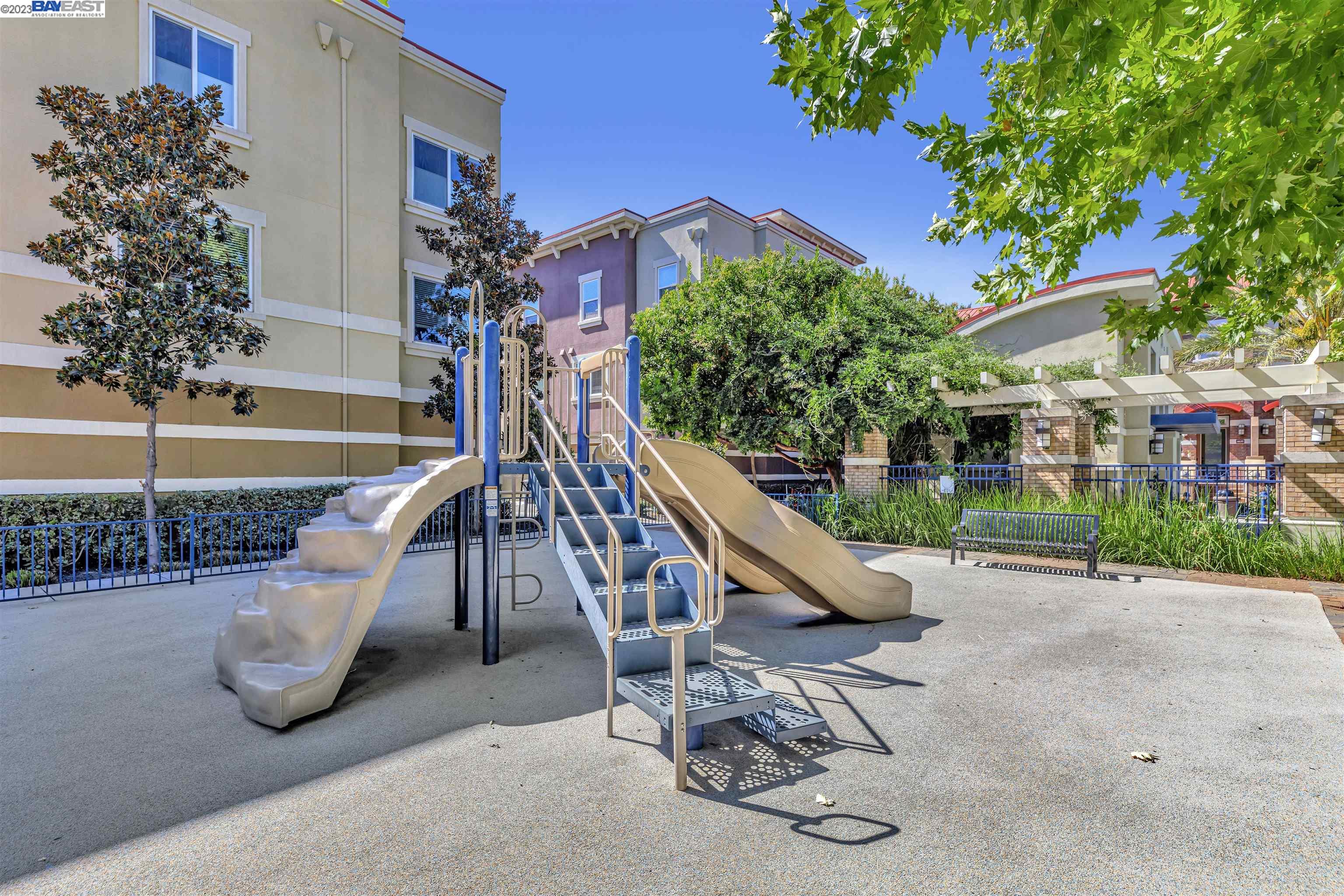 6661 Tralee Village Dr