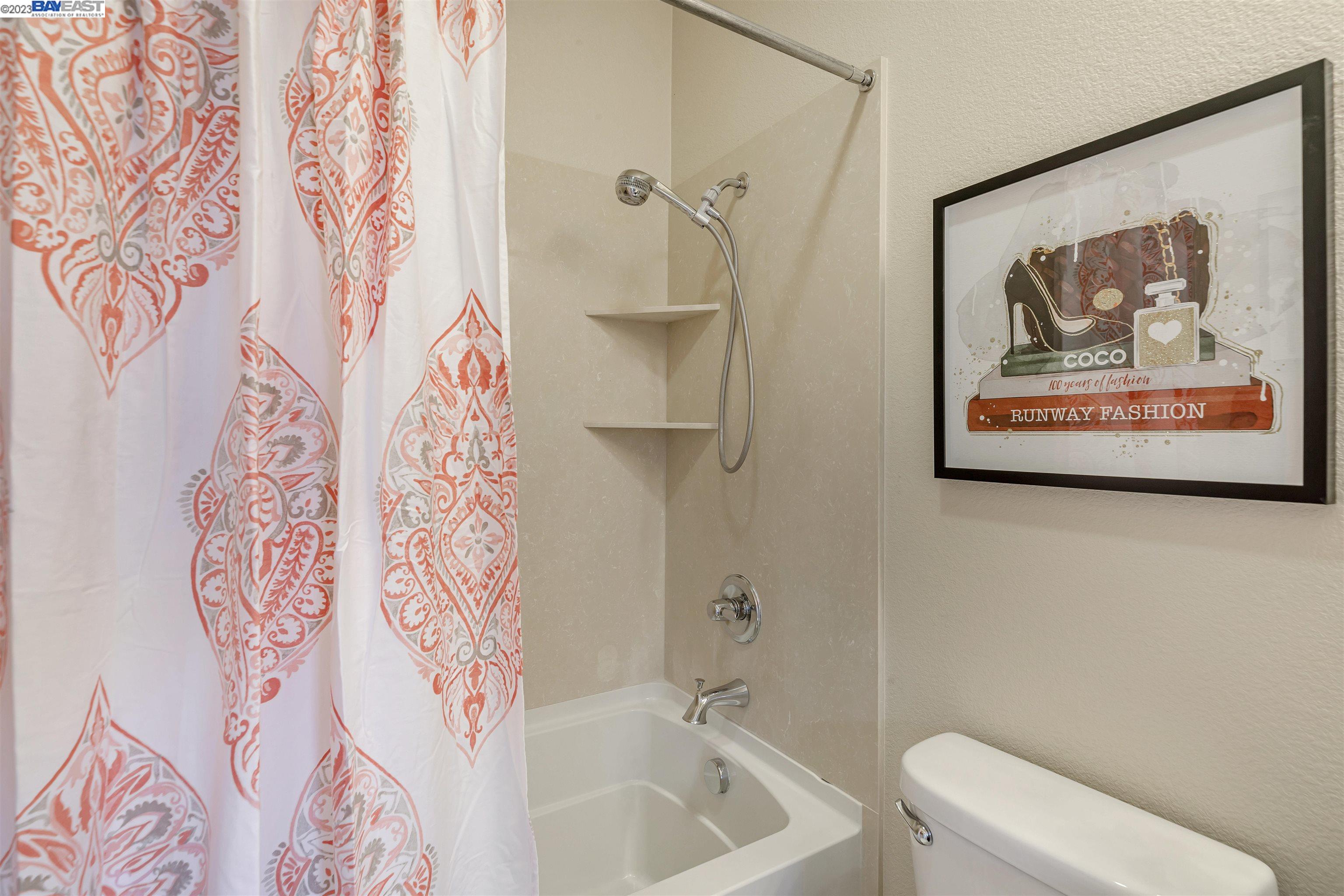 6661 Tralee Village Dr